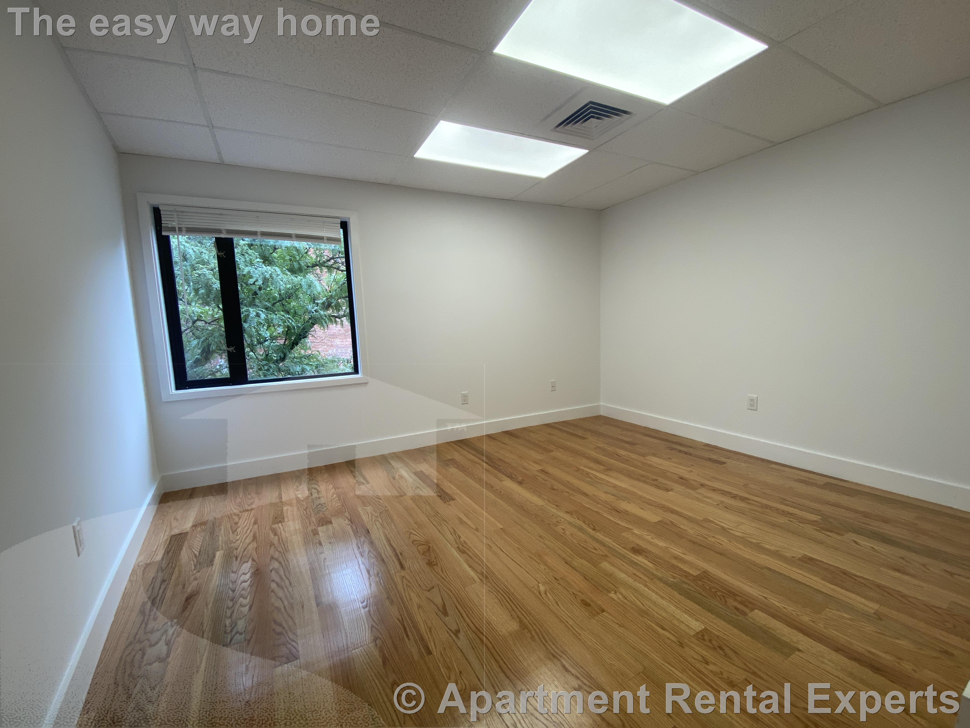 1034 Cambridge St, Wellington-Harrington