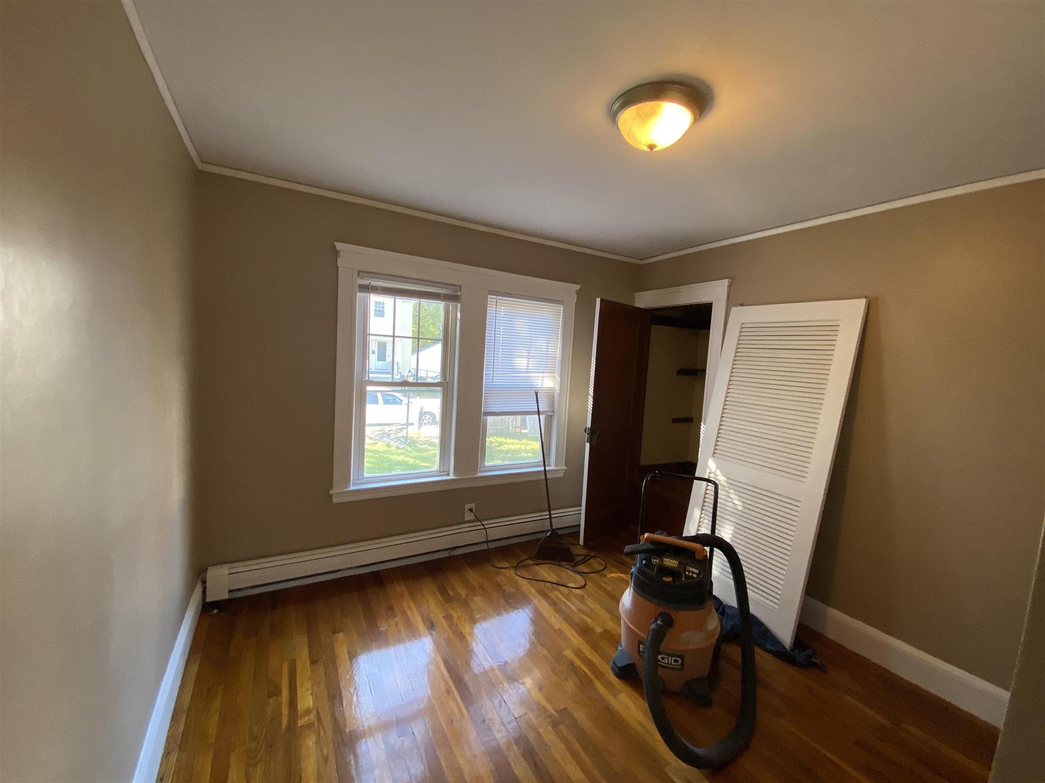 3 bed, 1 bath apartment for rent at 2 Goldsmith Ave Unit 1, Tufts University — photo 10 of 17
