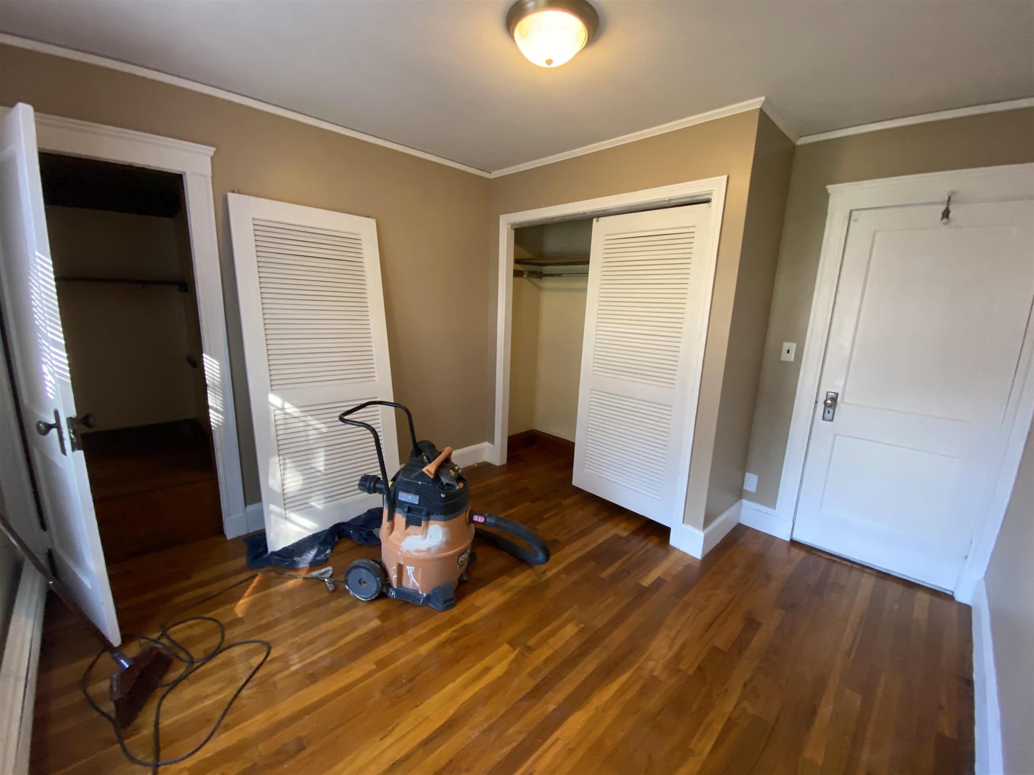 3 bed, 1 bath apartment for rent at 2 Goldsmith Ave Unit 1, Tufts University — photo 11 of 17