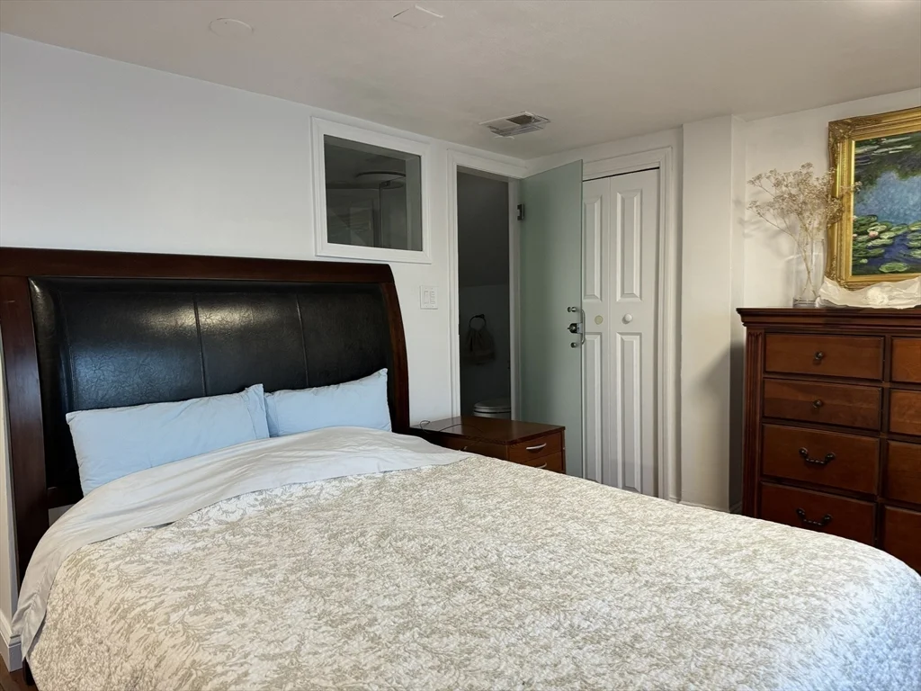 16 Homestead Ave, Quincy