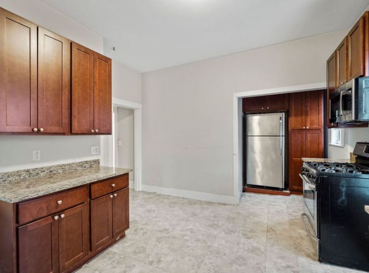 44 Cameron Ave, Teele Square