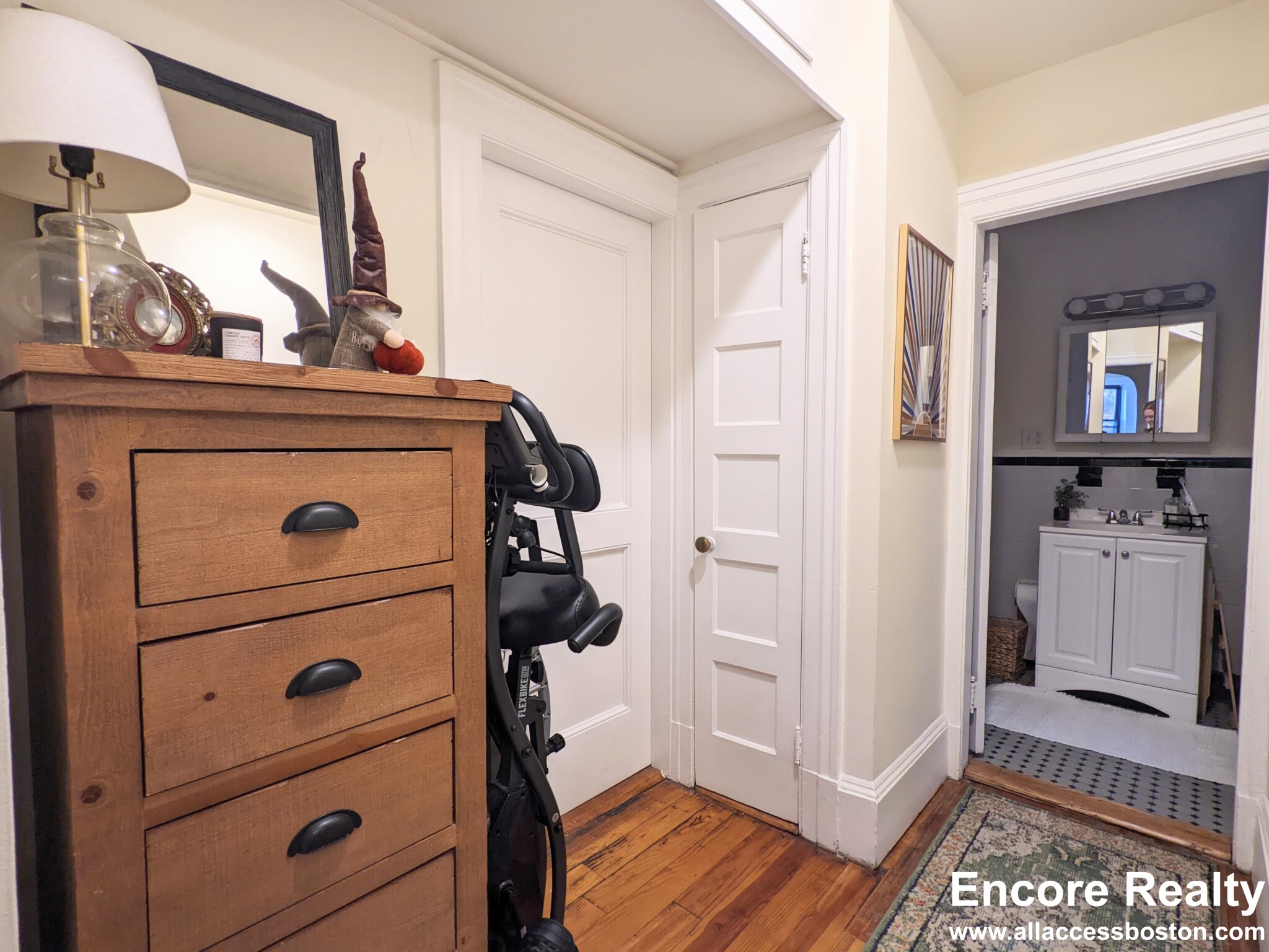 1463 Beacon St, Griggs Park