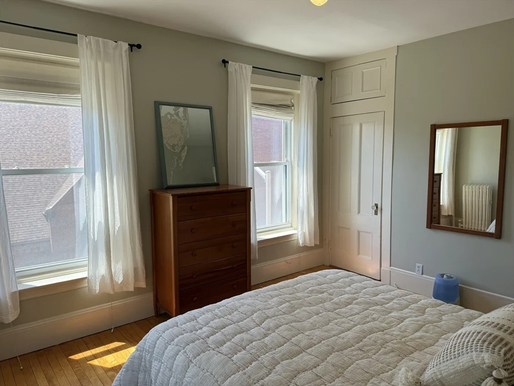 128 Magazine St, Cambridgeport