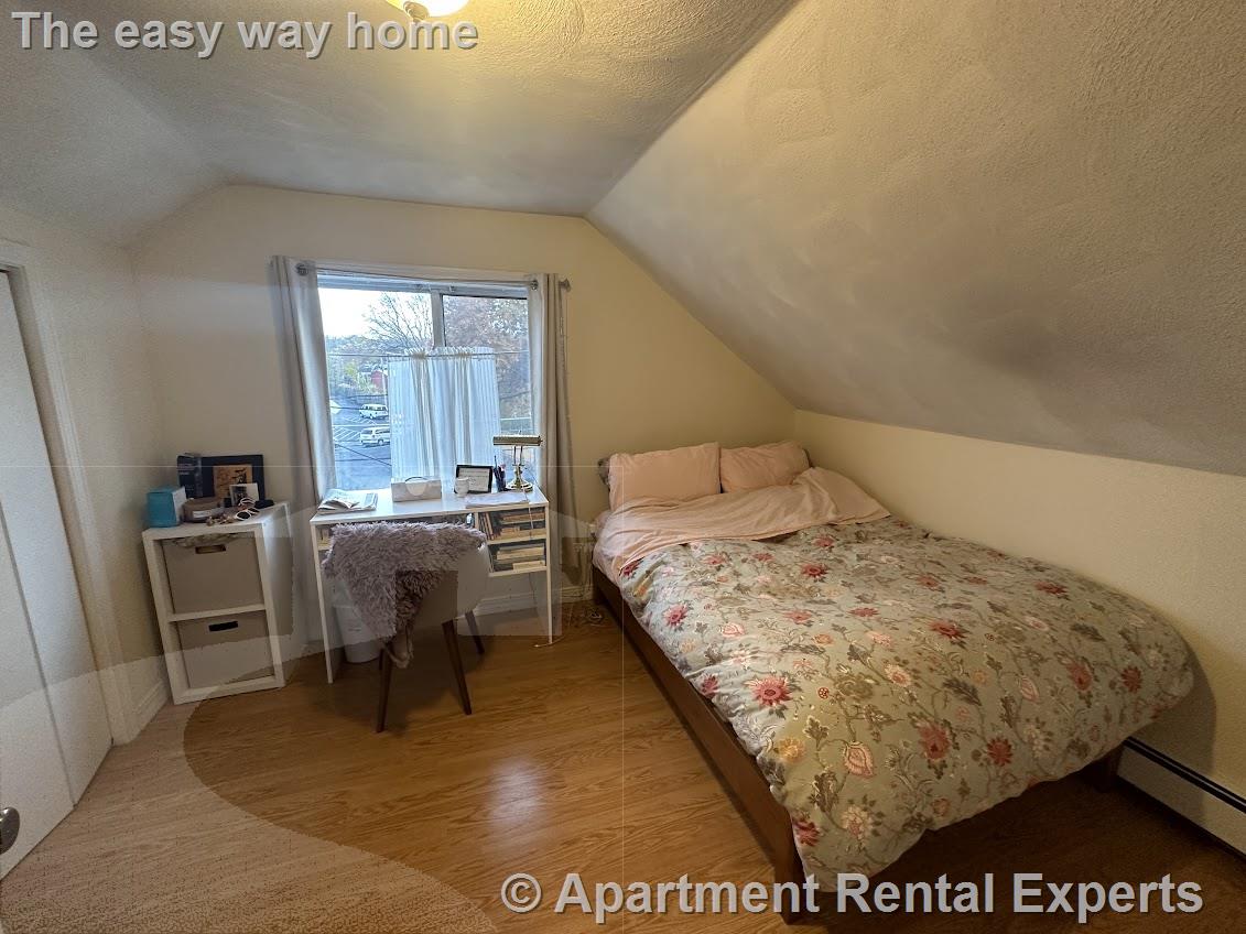 124 Bonner Ave, Magoun Square