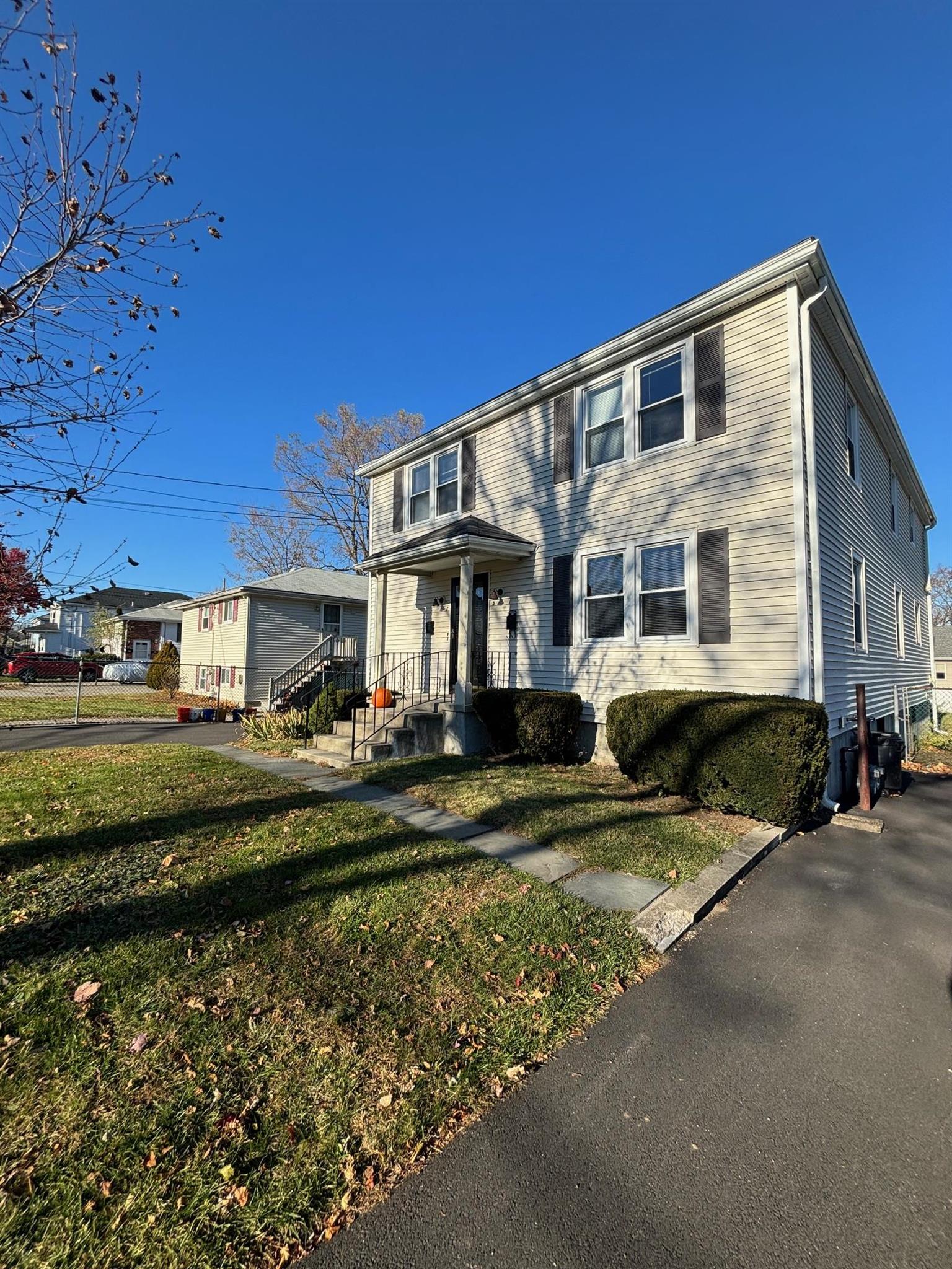 3 bed, 1.5 bath apartment for rent at 5 Patrick St Unit 1, Arlington — photo 1 of 15