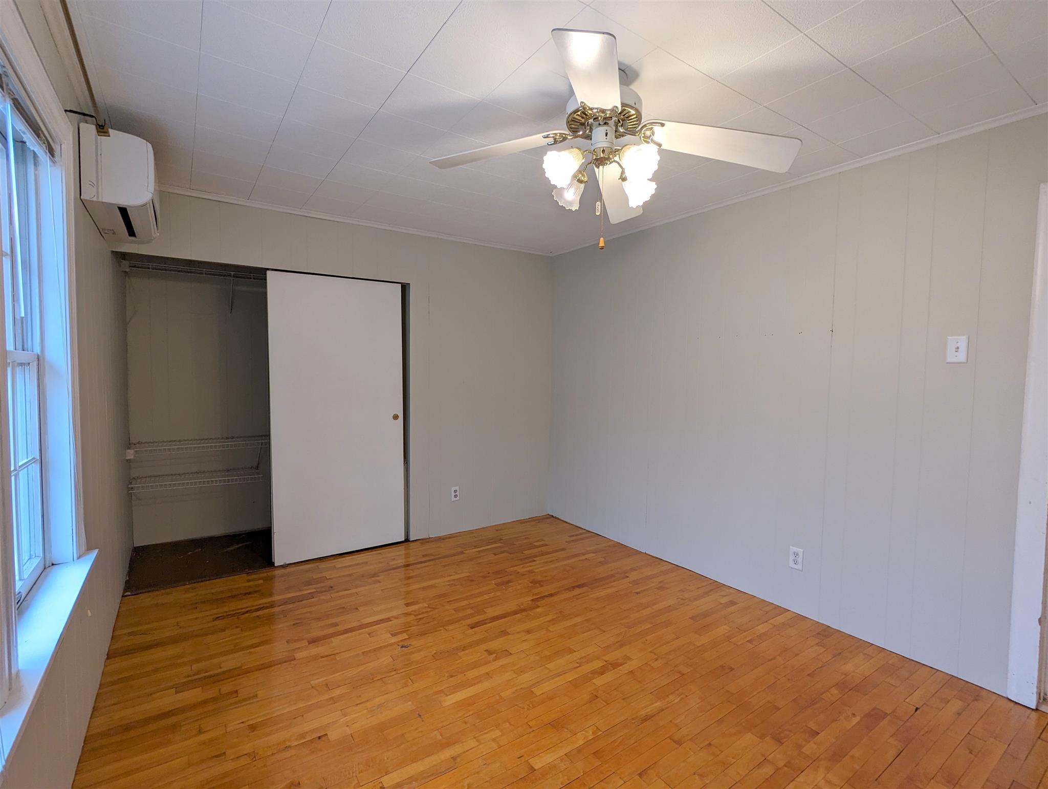 2.5 bed, 1 bath apartment for rent at 73 Woods Ave Unit 2, Teele Square — photo 14 of 25