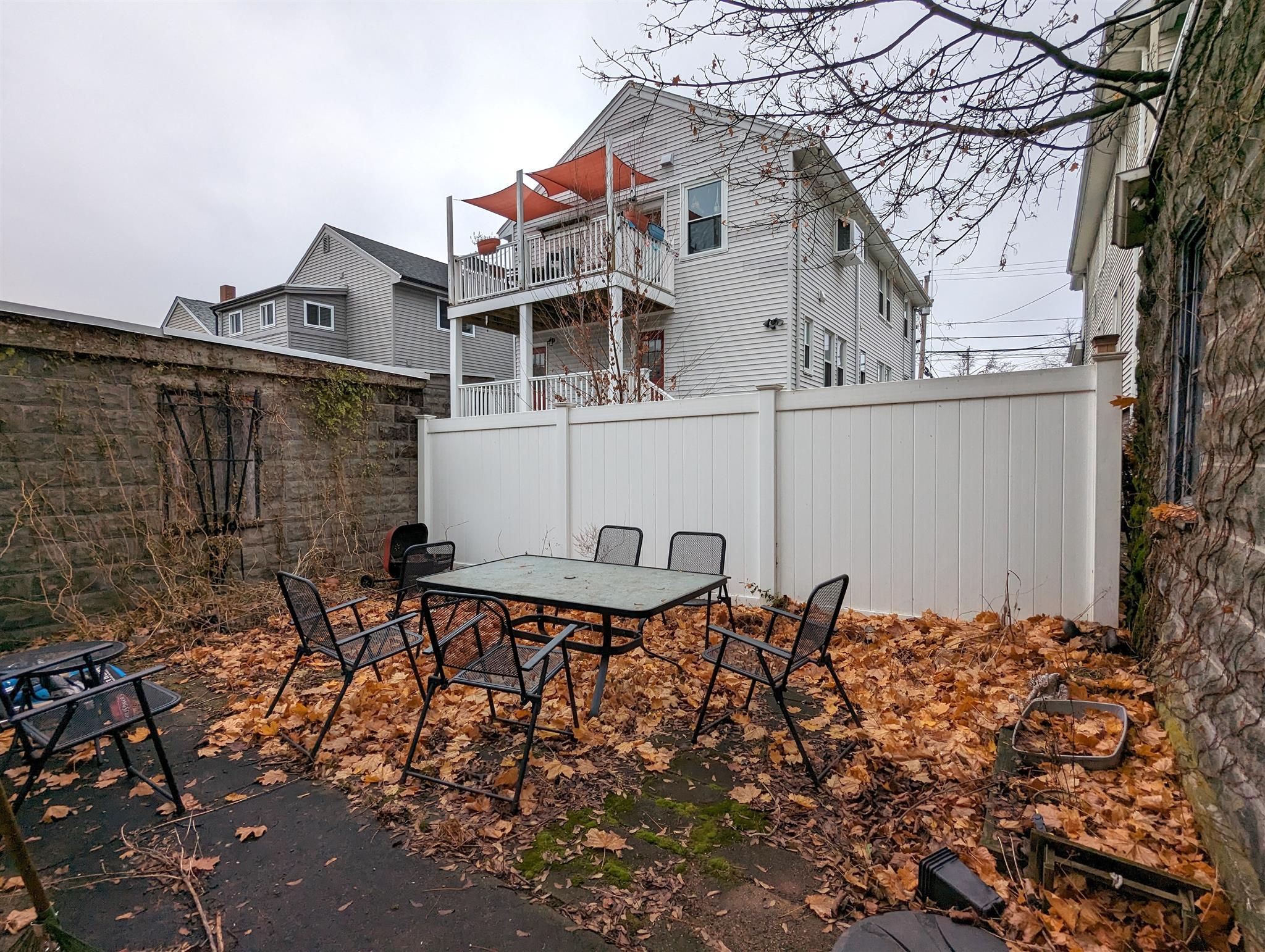 2.5 bed, 1 bath apartment for rent at 73 Woods Ave Unit 2, Teele Square — photo 24 of 25