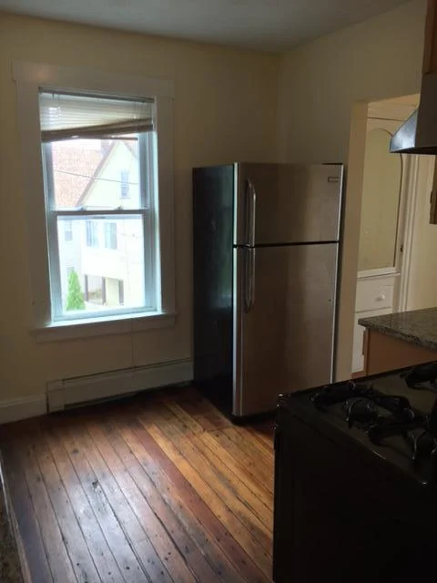 207 Broadway, Everett