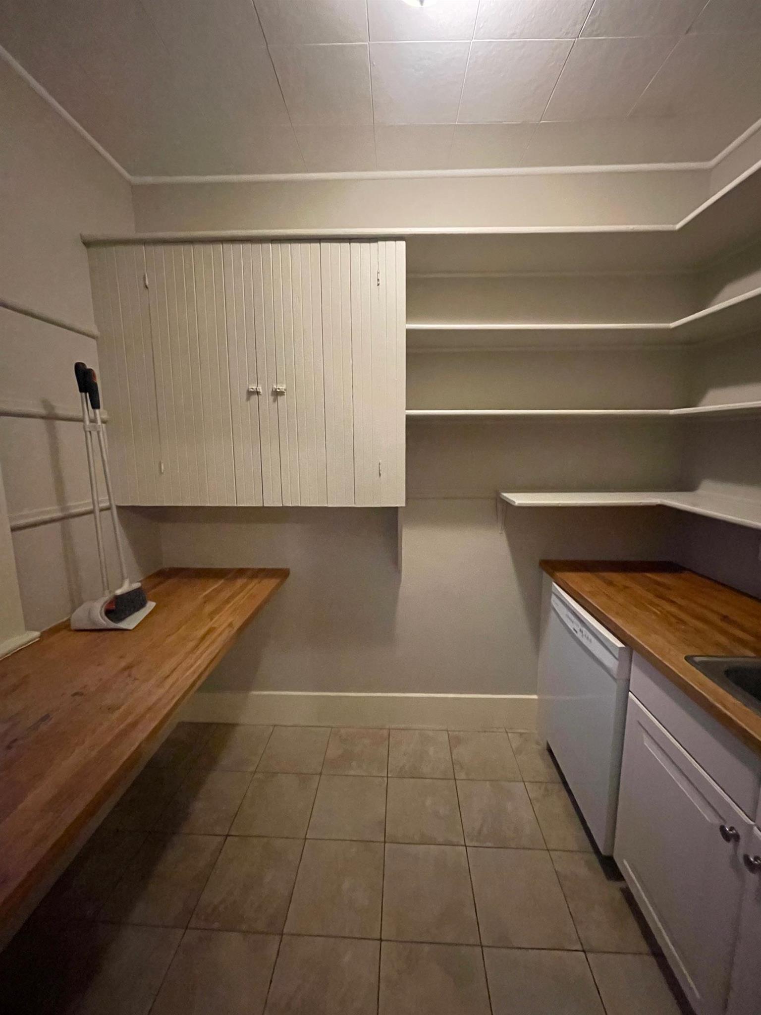 2 bed, 1 bath apartment for rent at 8 Charnwood, Davis Square — photo 11 of 12