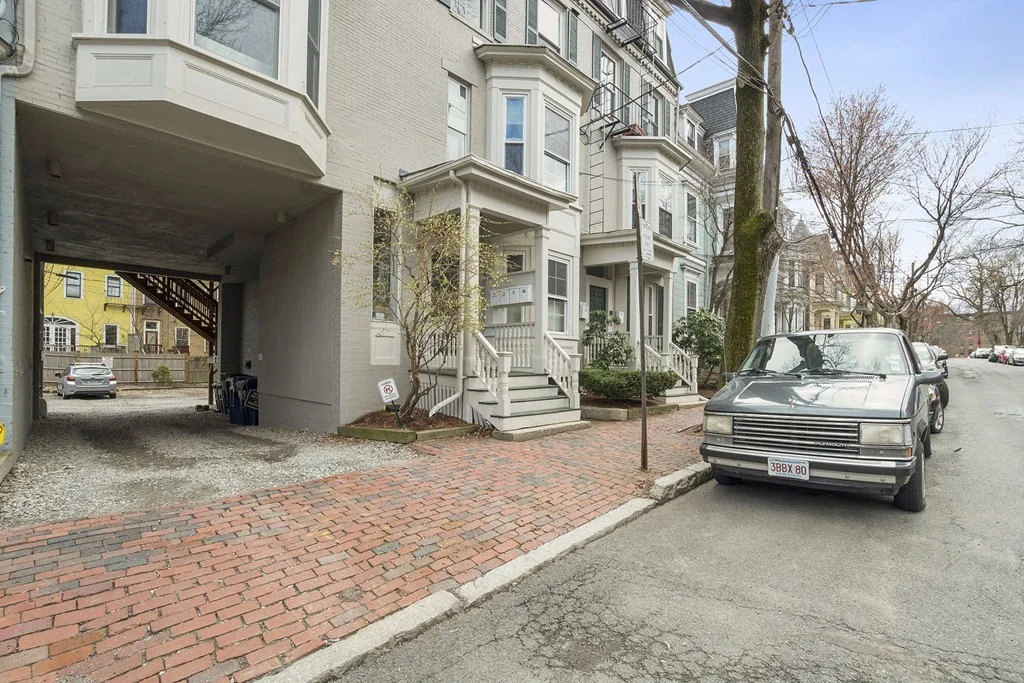 26 Bigelow St, Central Square