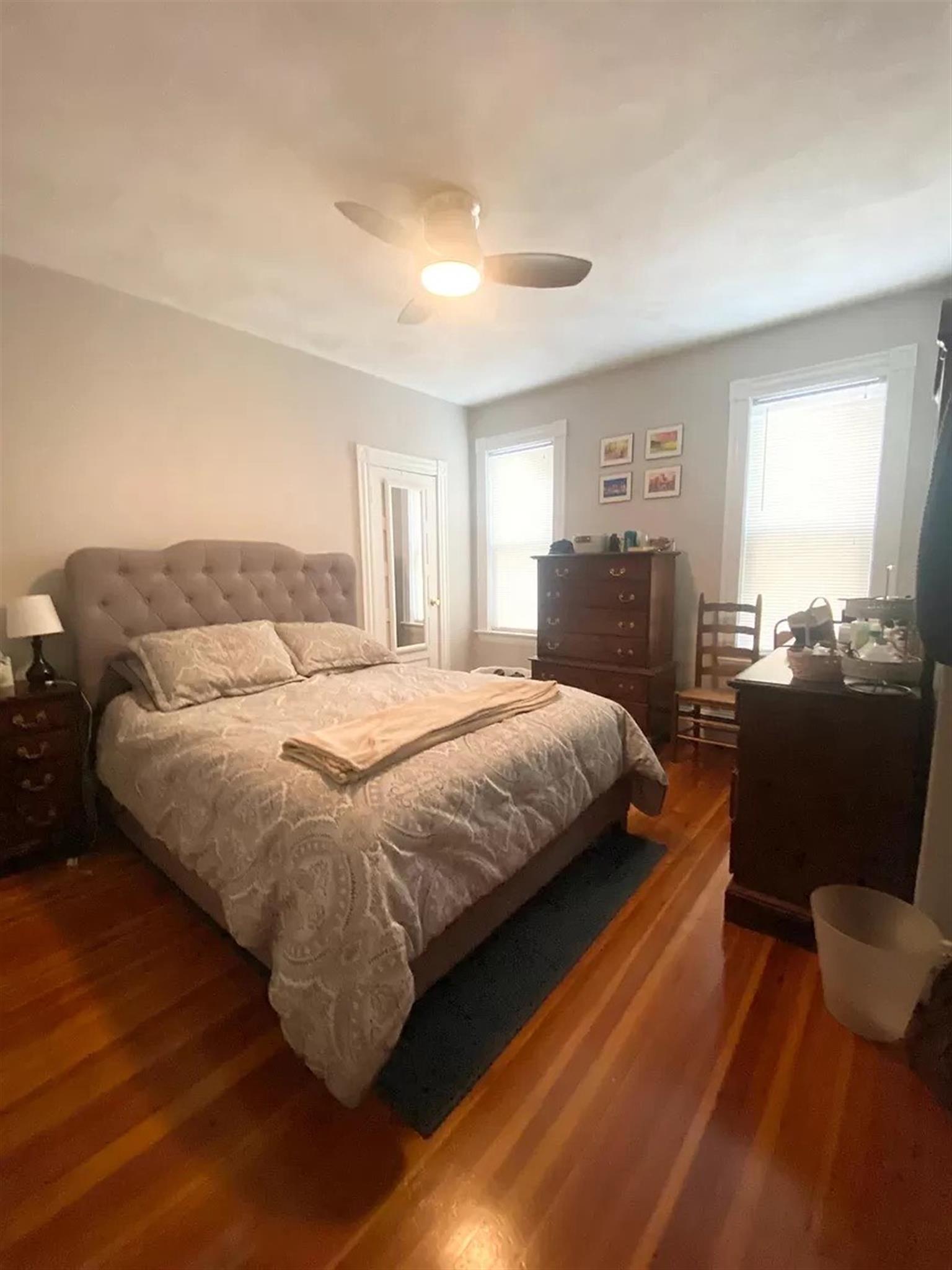 3 bed, 1 bath apartment for rent at 92 Medford St Unit 1, Magoun Square — photo 3 of 8