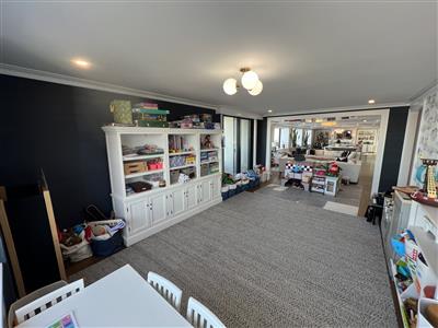 85 East India Row, Downtown