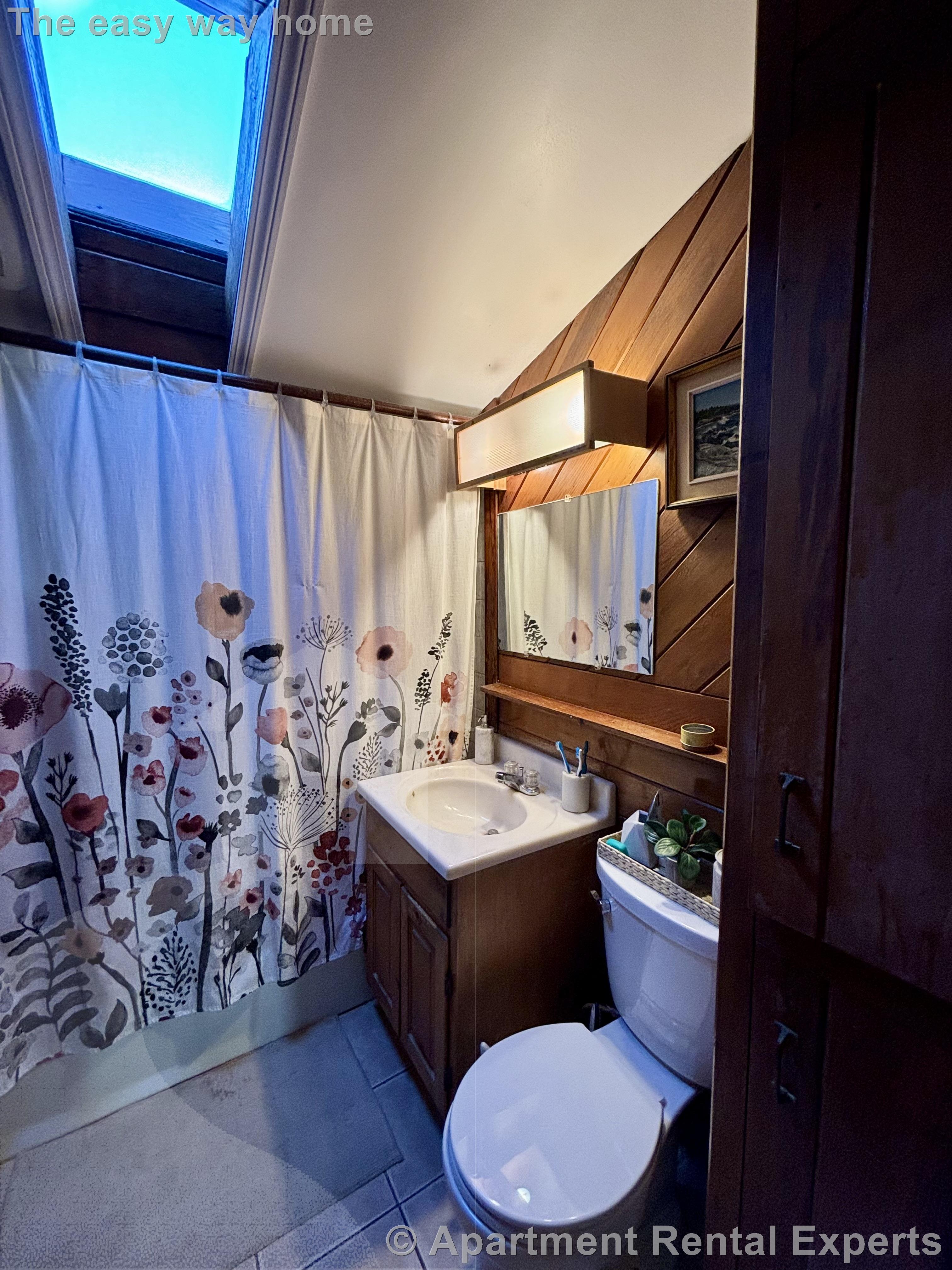 2 bed, 1 bath apartment for rent at 136 Lowell St Unit 1, Ward Two — photo 14 of 16