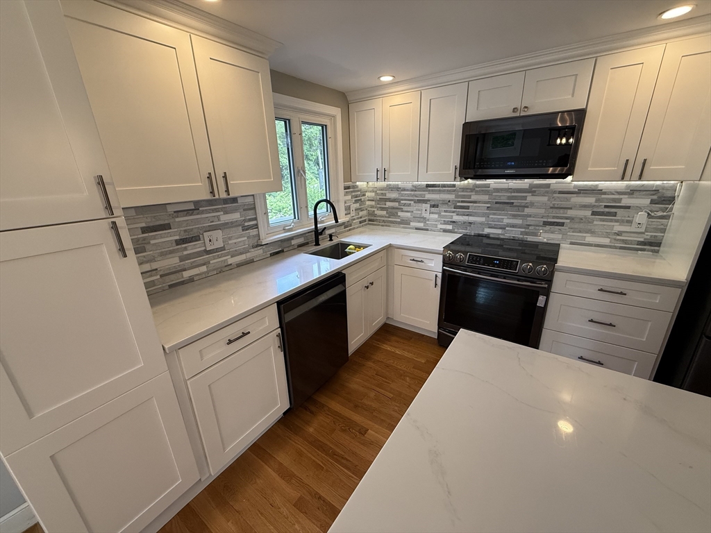 330 Swains Pond Ave, Melrose