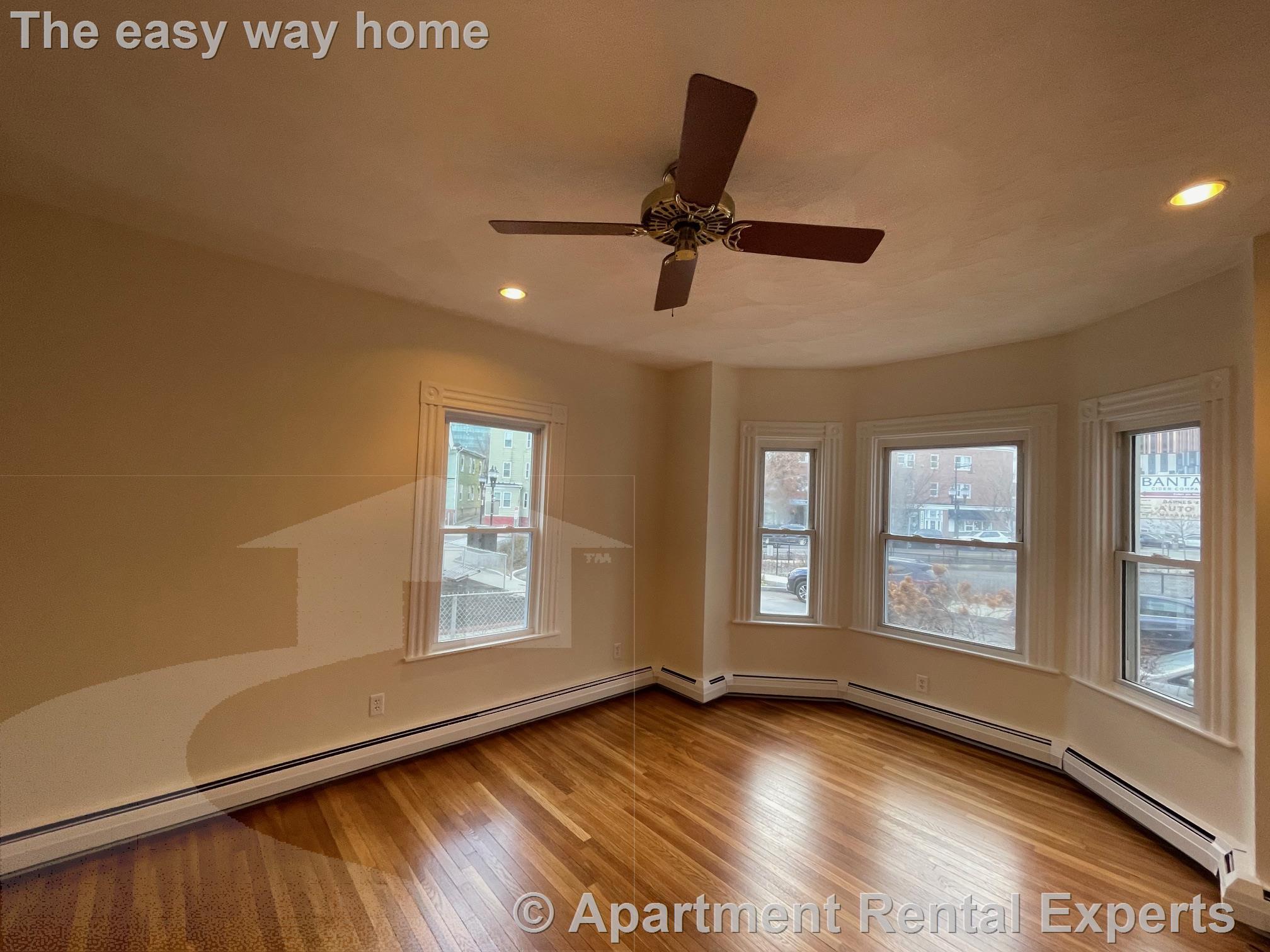 1 bed, 1 bath apartment for rent at 5 Rossmore St Unit 2, Union Square — photo 3 of 14