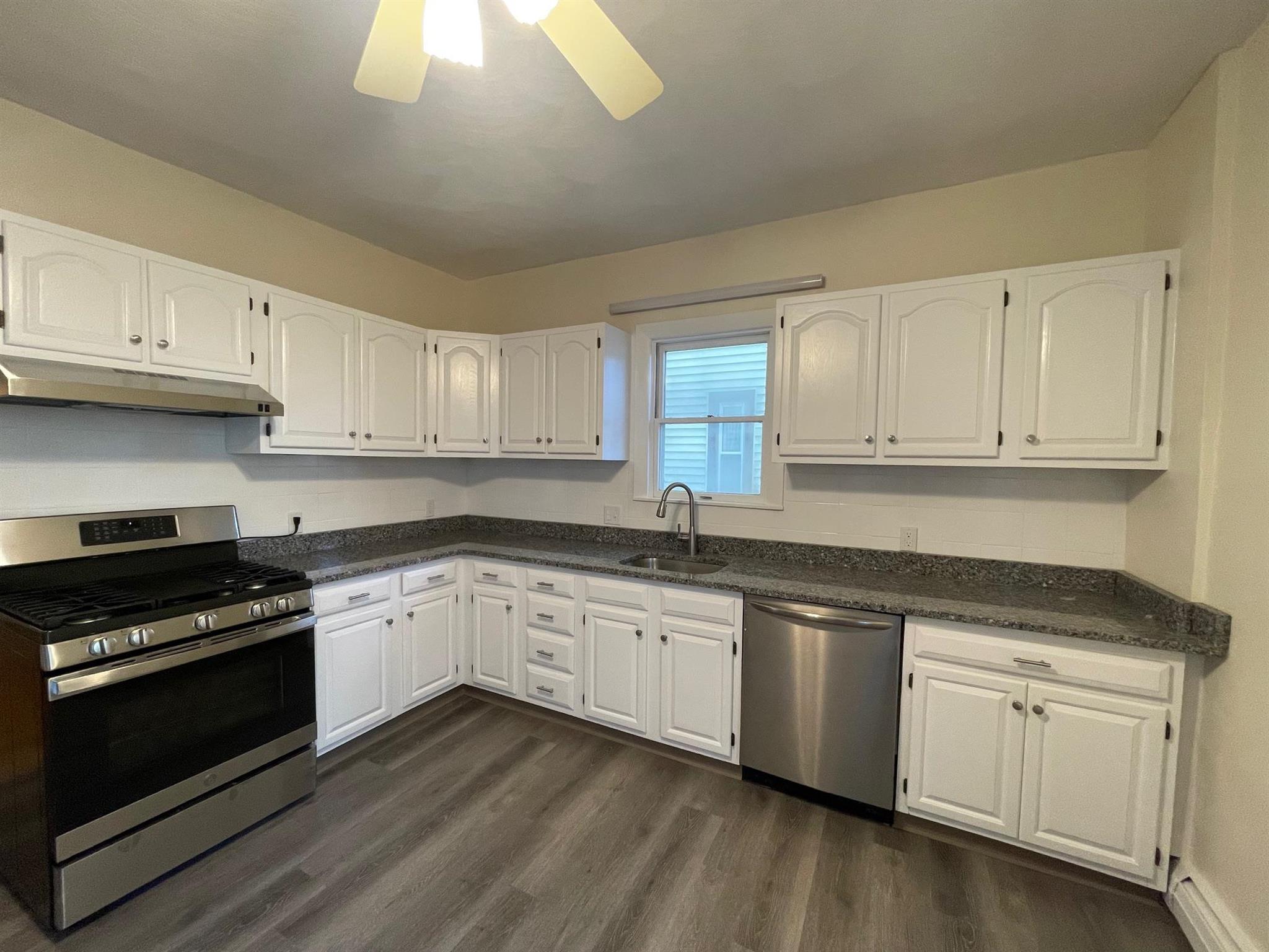 1.5 bed, 1 bath apartment for rent at 5 Rossmore St Unit 1, Union Square — photo 3 of 15