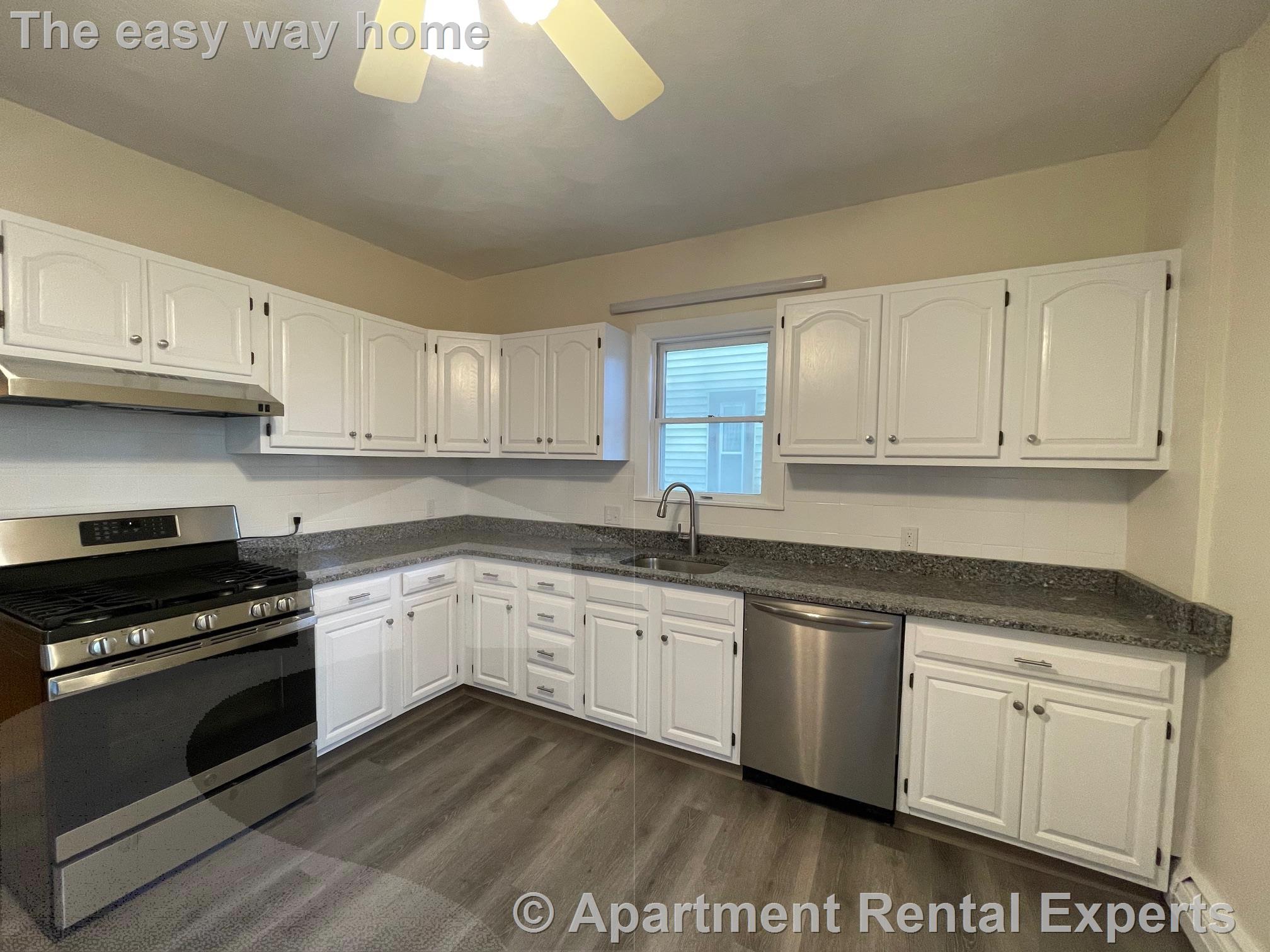 1 bed, 1 bath apartment for rent at 5 Rossmore St Unit 2, Union Square — photo 9 of 14