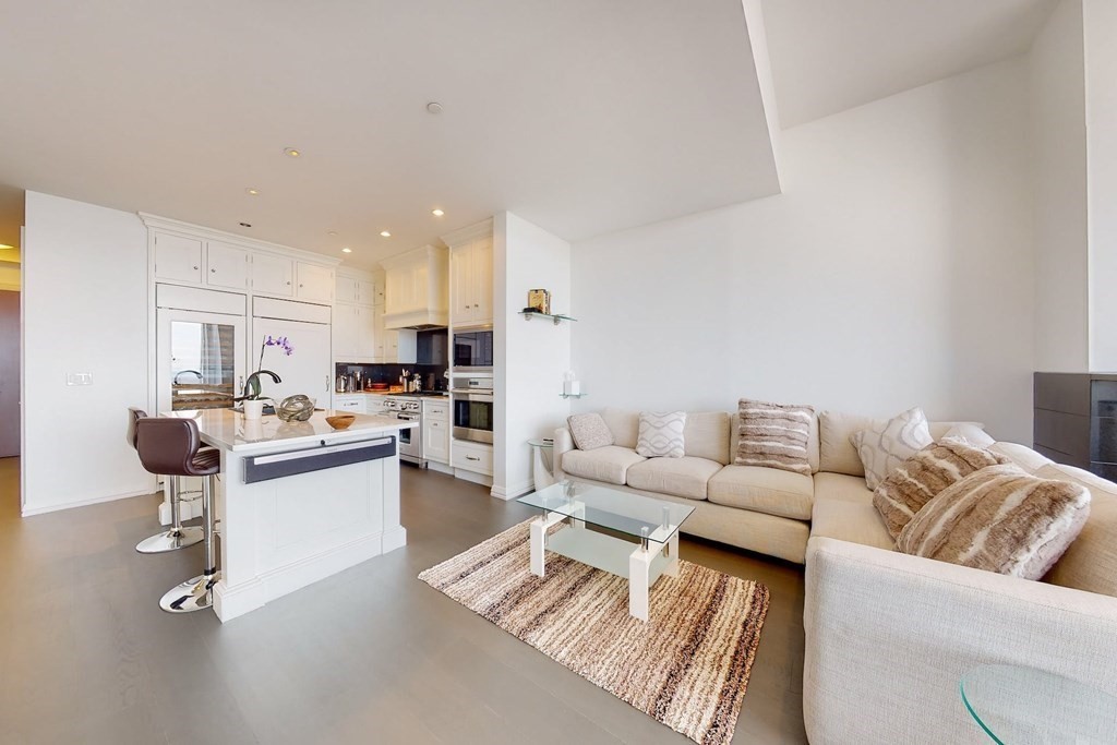 1 Franklin St, Downtown