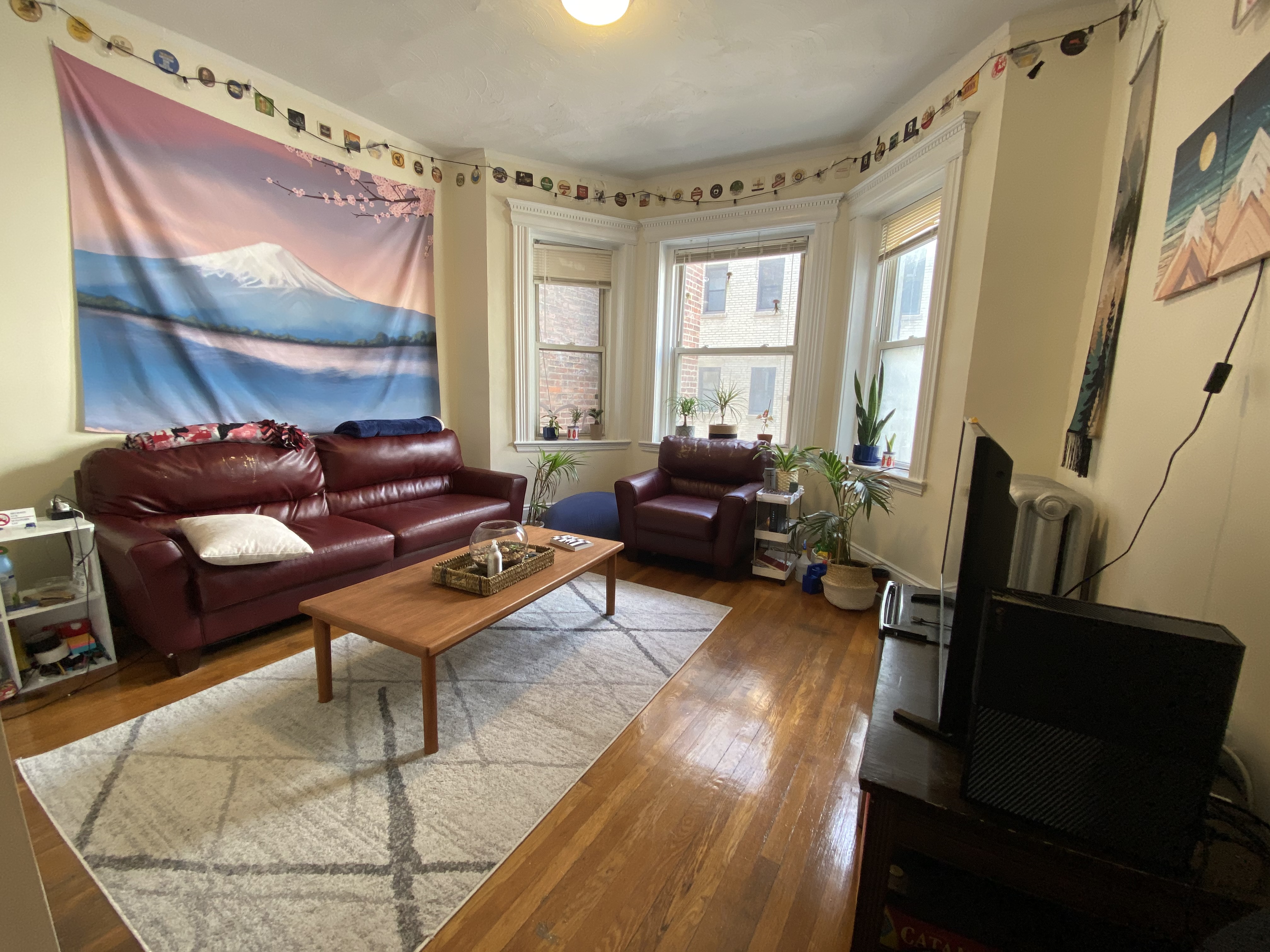 2.5 bed, 1 bath apartment for rent at 327 Huntington Ave Unit 3, Fenway — photo 1 of 2