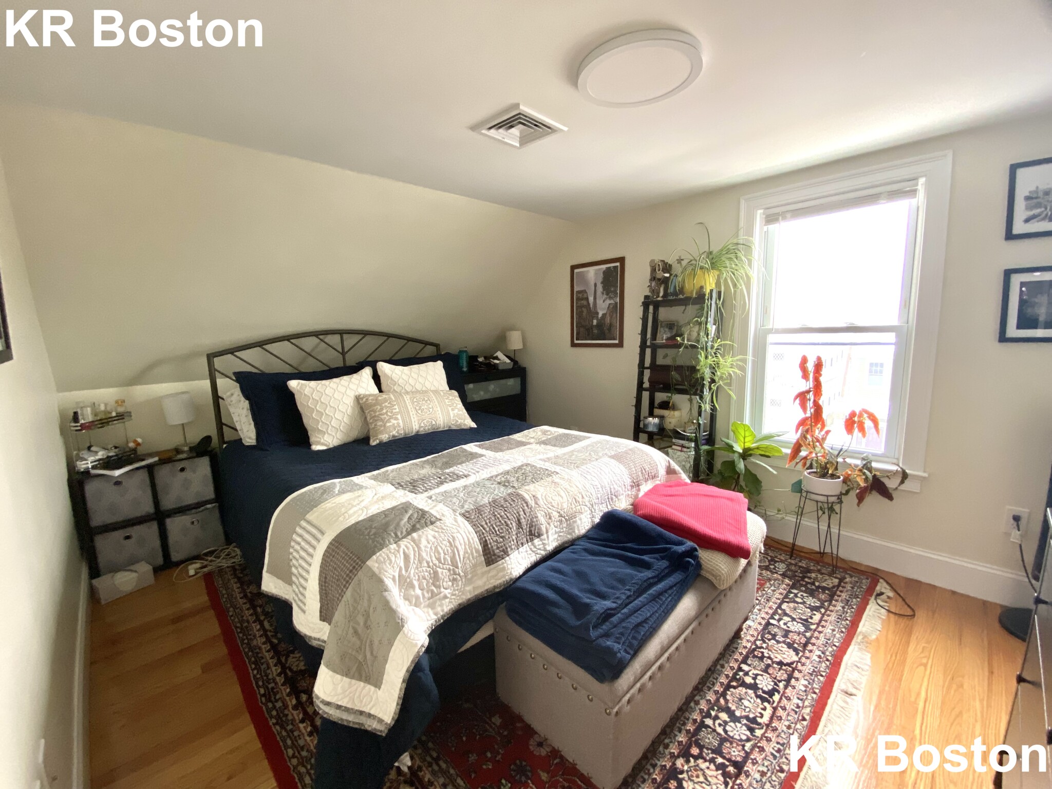1 bed, 1 bath apartment for rent at 327 Highland Ave Unit 3, Davis Square — photo 1 of 3