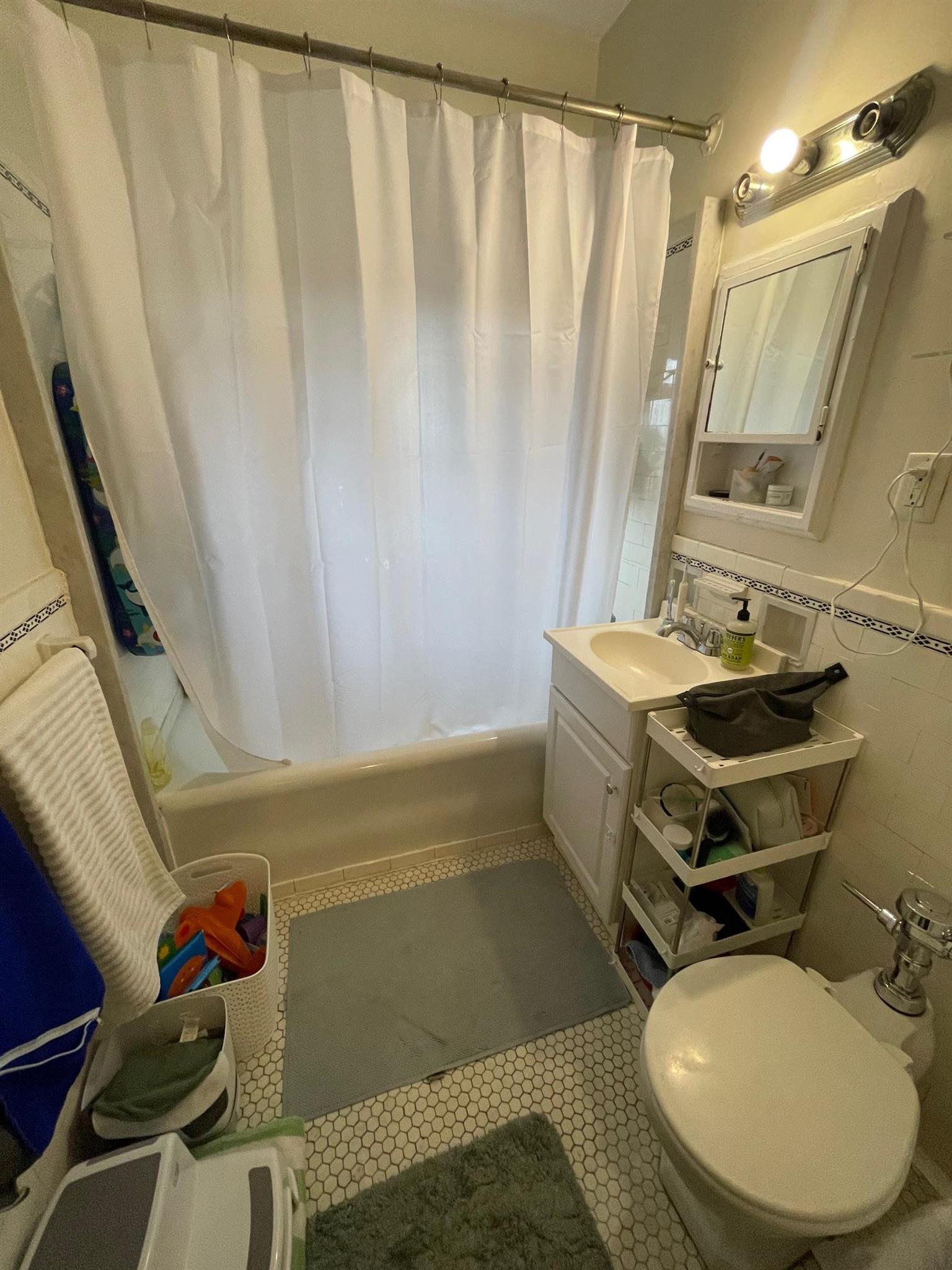 1 bed, 1 bath apartment for rent at 3 Arlington St Unit 52, Porter Square — photo 5 of 13