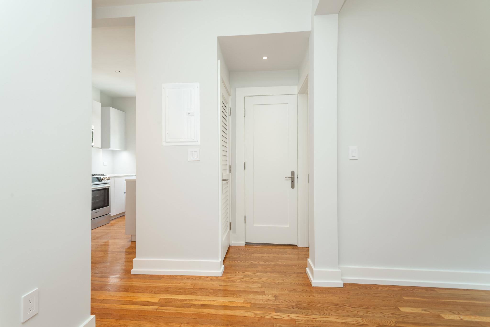 1 bed, 1 bath apartment for rent at 16 Forest St, Porter Square — photo 9 of 10
