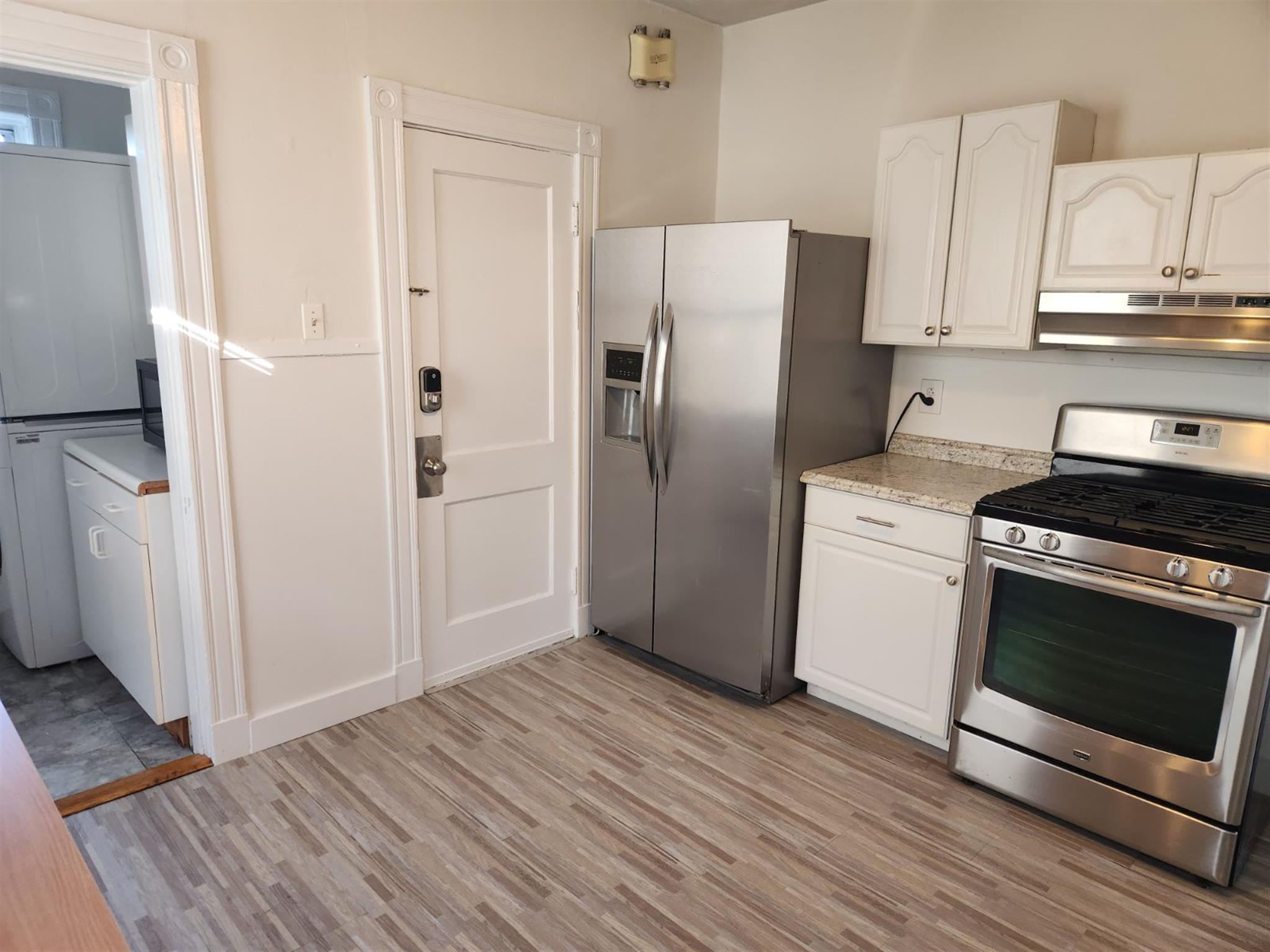 3 bed, 1 bath apartment for rent at 42 Belknap St Unit 3, West Somerville — photo 1 of 9