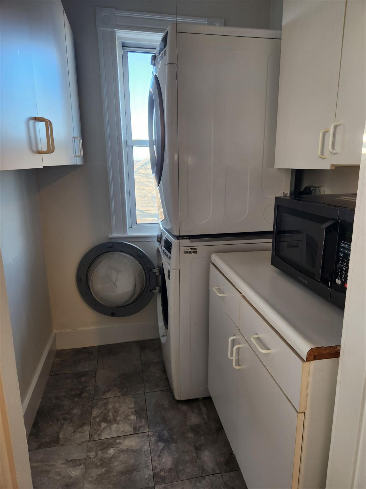 3 bed, 1 bath apartment for rent at 42 Belknap St Unit 3, West Somerville — photo 7 of 9