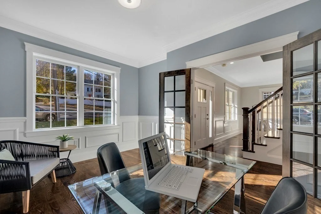 53 Old Mystic St, Arlington