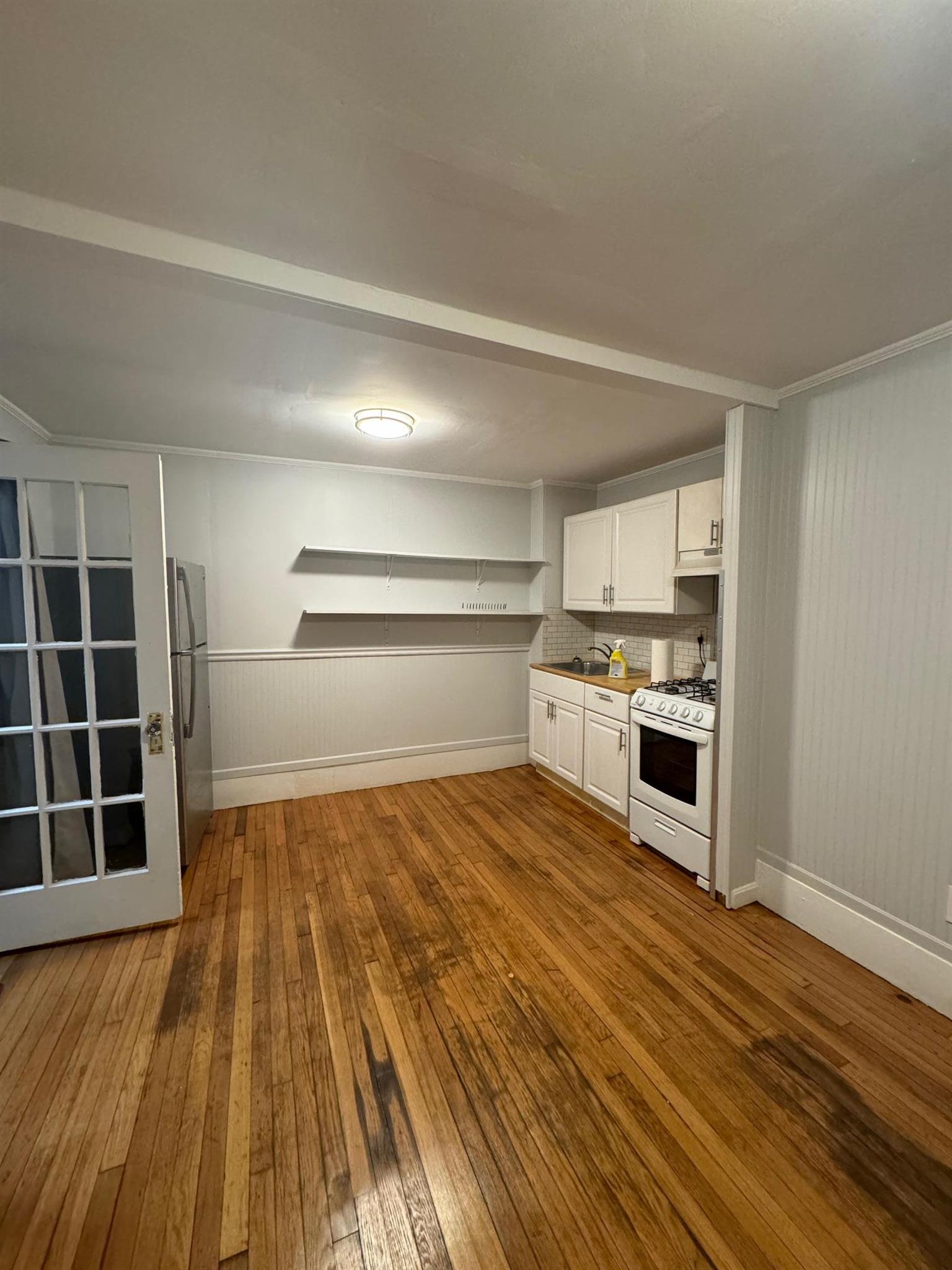 Studio bed, 1 bath apartment for rent at 279 Walden, Porter Square — photo 2 of 9