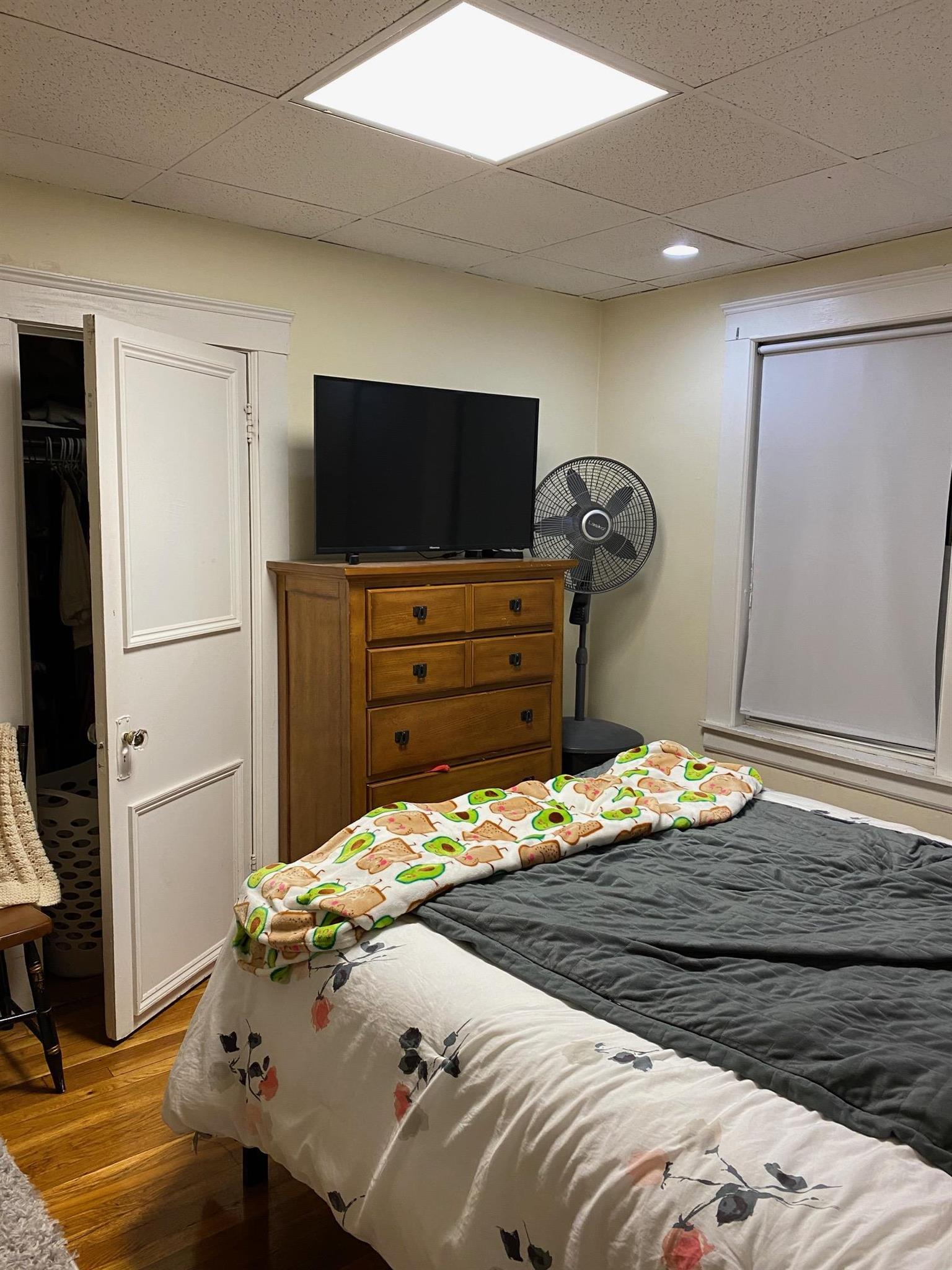 2.5 bed, 1 bath apartment for rent at 109 Perkins St Unit 1F, Winter Hill — photo 10 of 14