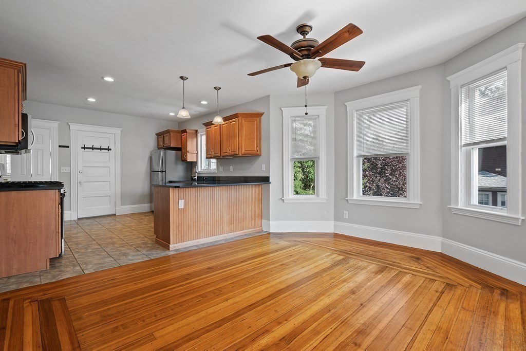 64 Creeley Rd, Belmont