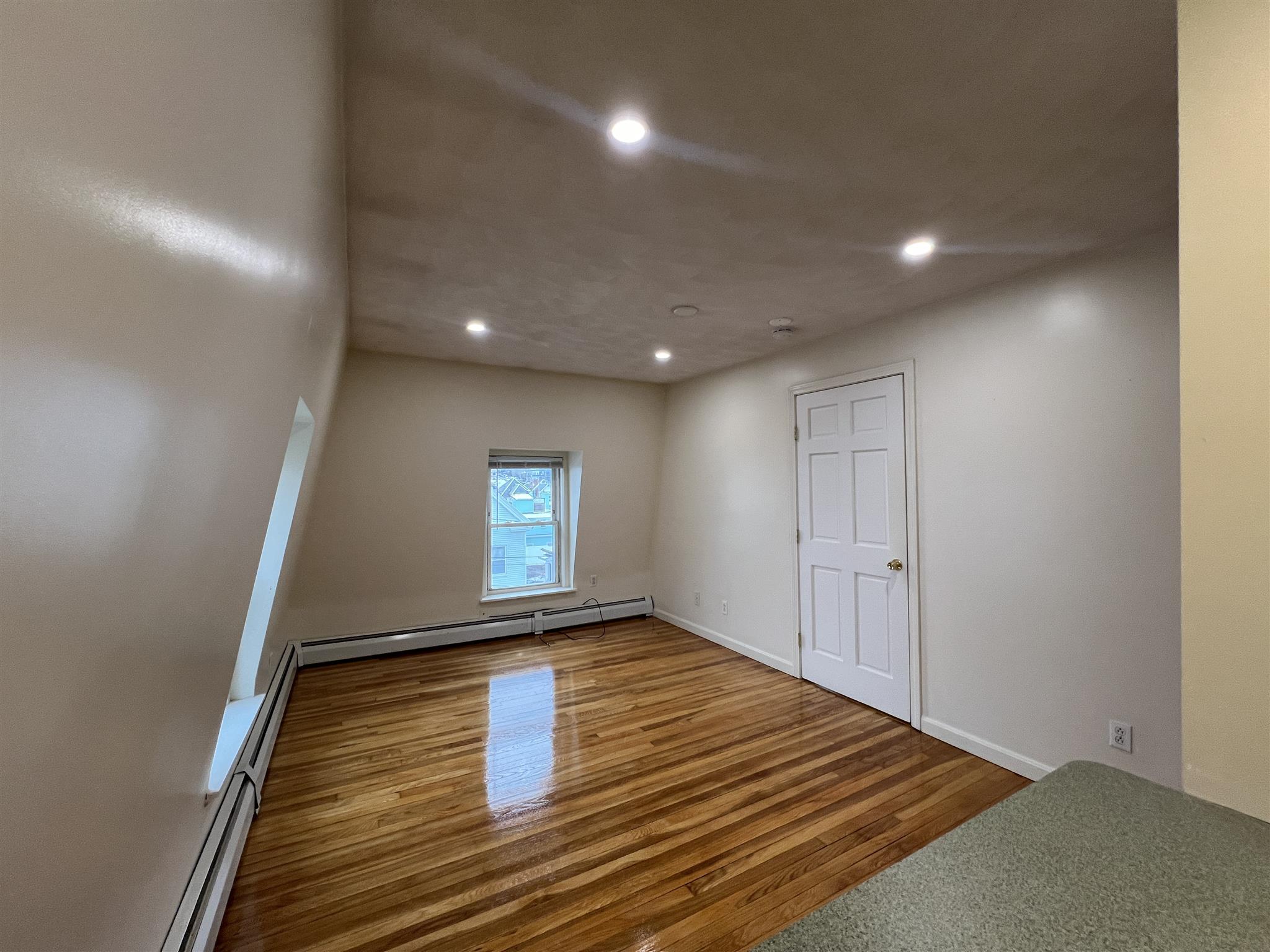 1 bed, 1 bath apartment for rent at 15 Howe St, Magoun Square — photo 27 of 29