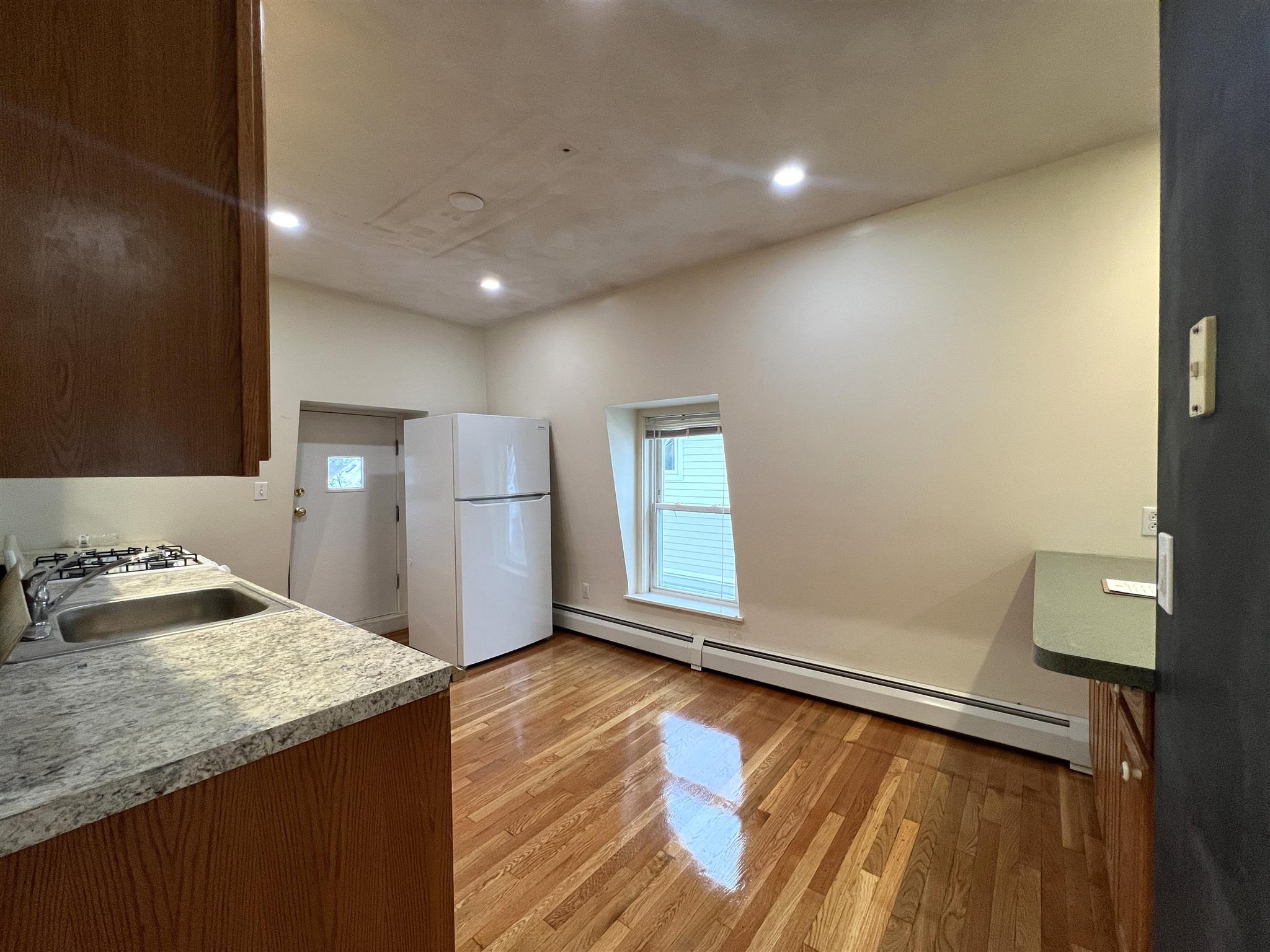 1 bed, 1 bath apartment for rent at 15 Howe St, Magoun Square — photo 29 of 29