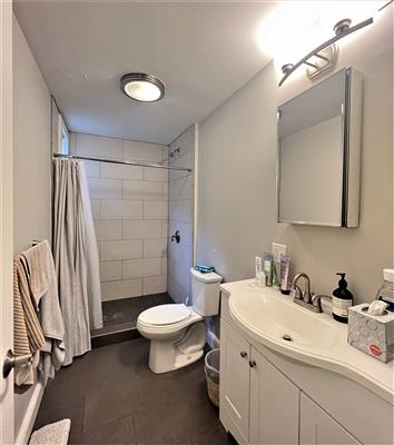 46 John F Kennedy St, Riverside