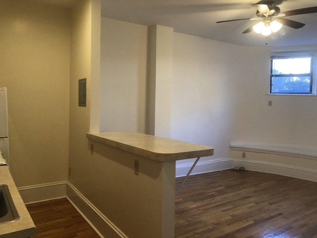 1469 Beacon St, Griggs Park