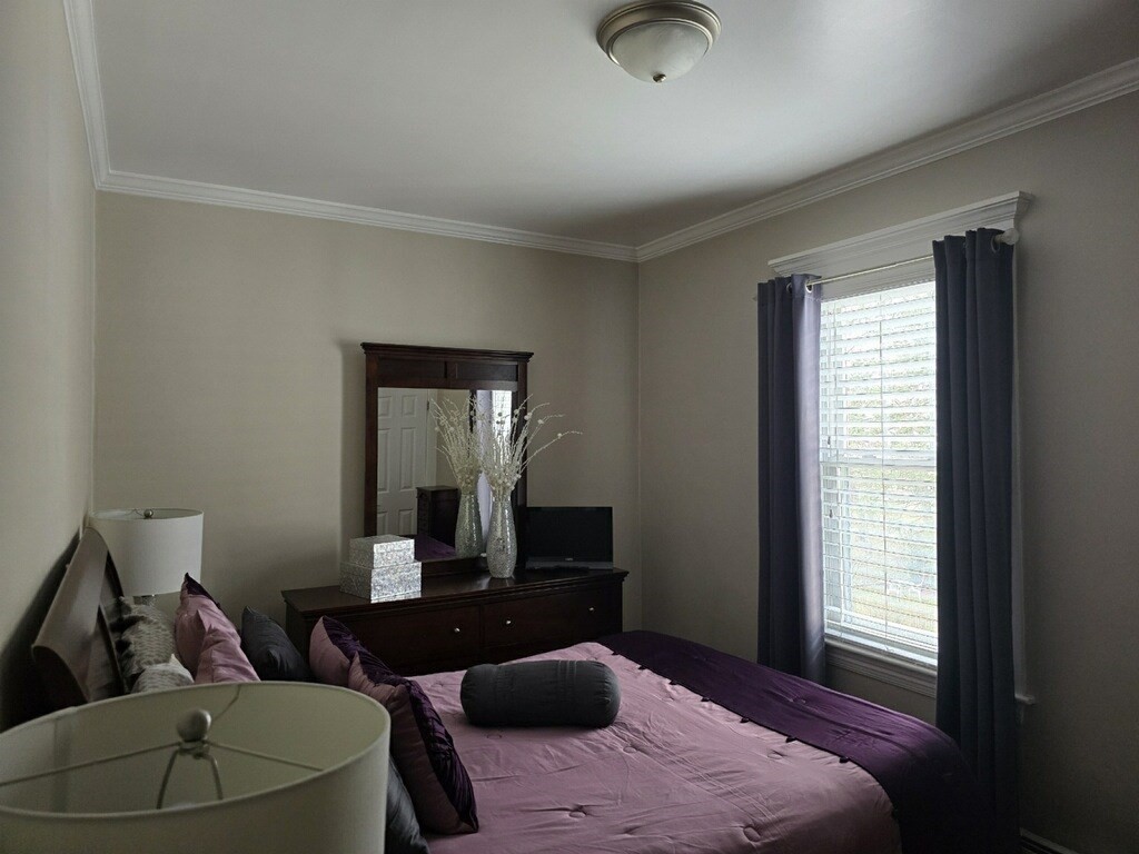 66-68 Valentine St, South End