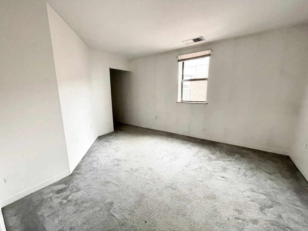 108 Gainsborough, Fenway