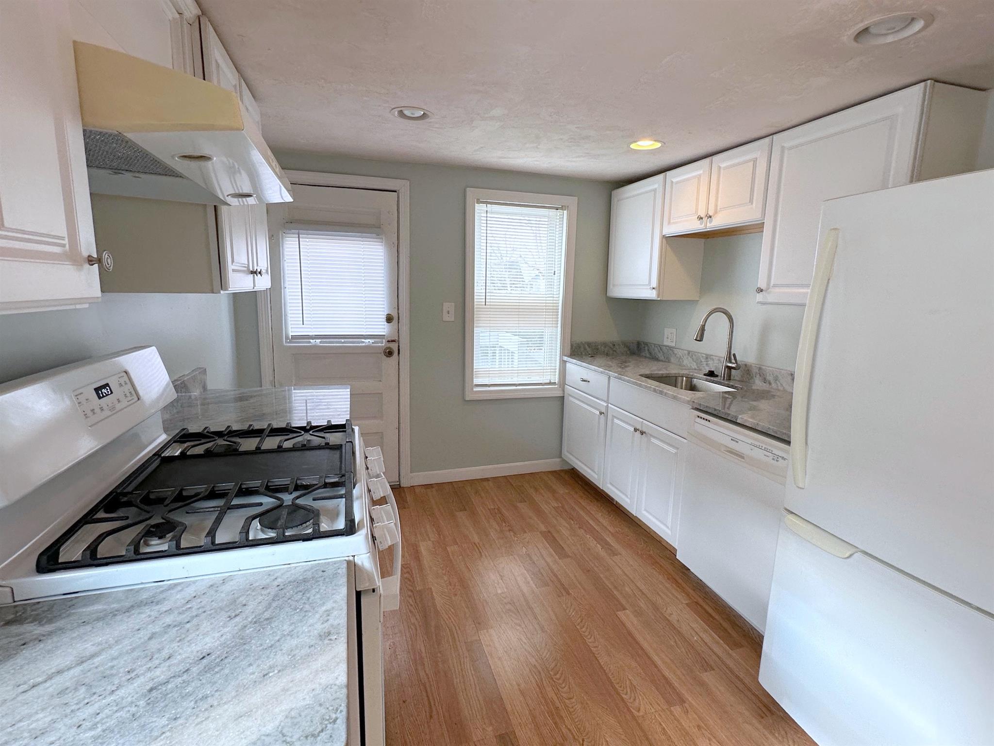 2 bed, 1 bath apartment for rent at 270 Park St Unit 2, Medford Hillside — photo 1 of 16