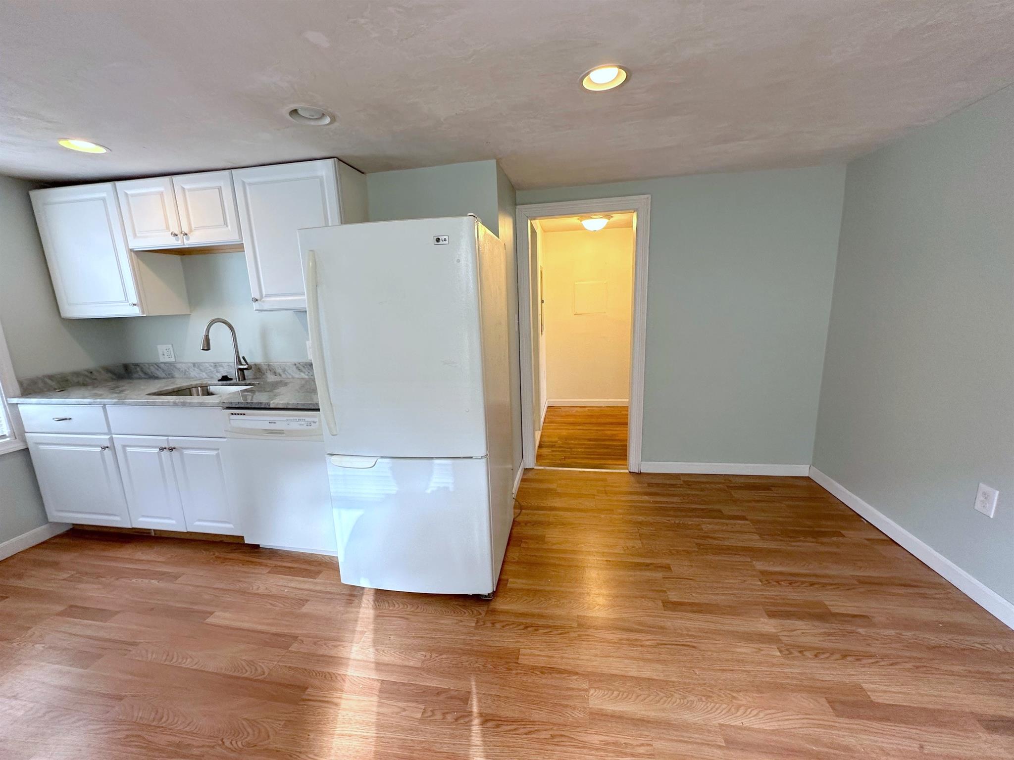 2 bed, 1 bath apartment for rent at 270 Park St Unit 2, Medford Hillside — photo 4 of 16