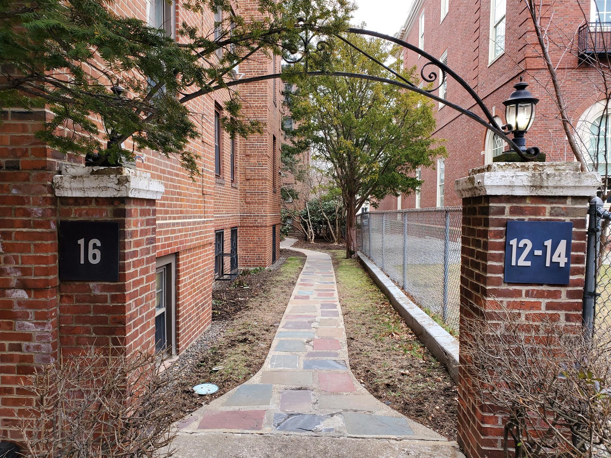 1 bed, 1 bath apartment for rent at 42 Ware St Unit 42, Harvard Square — photo 15 of 16