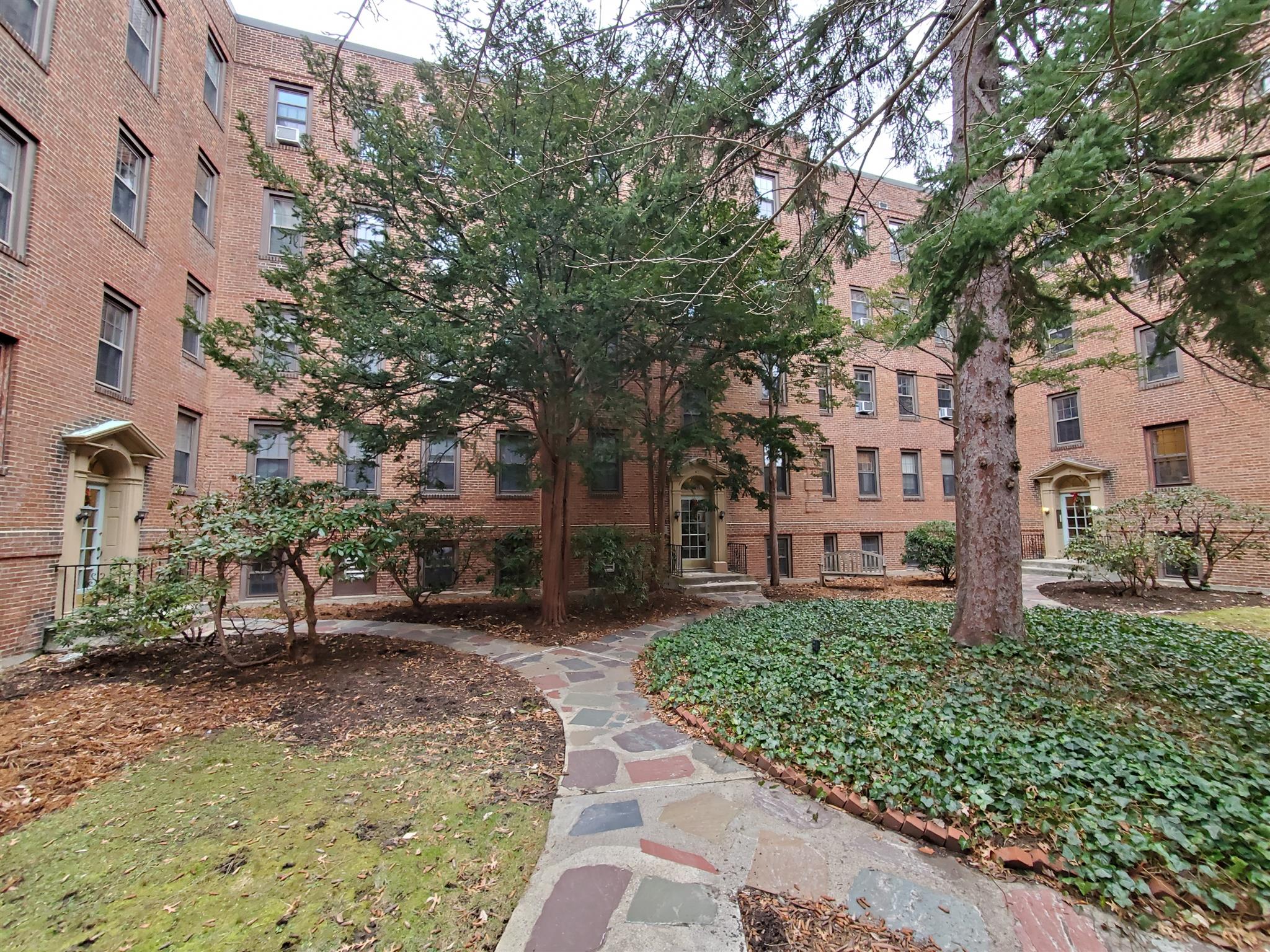 1 bed, 1 bath apartment for rent at 42 Ware St Unit 42, Harvard Square — photo 16 of 16
