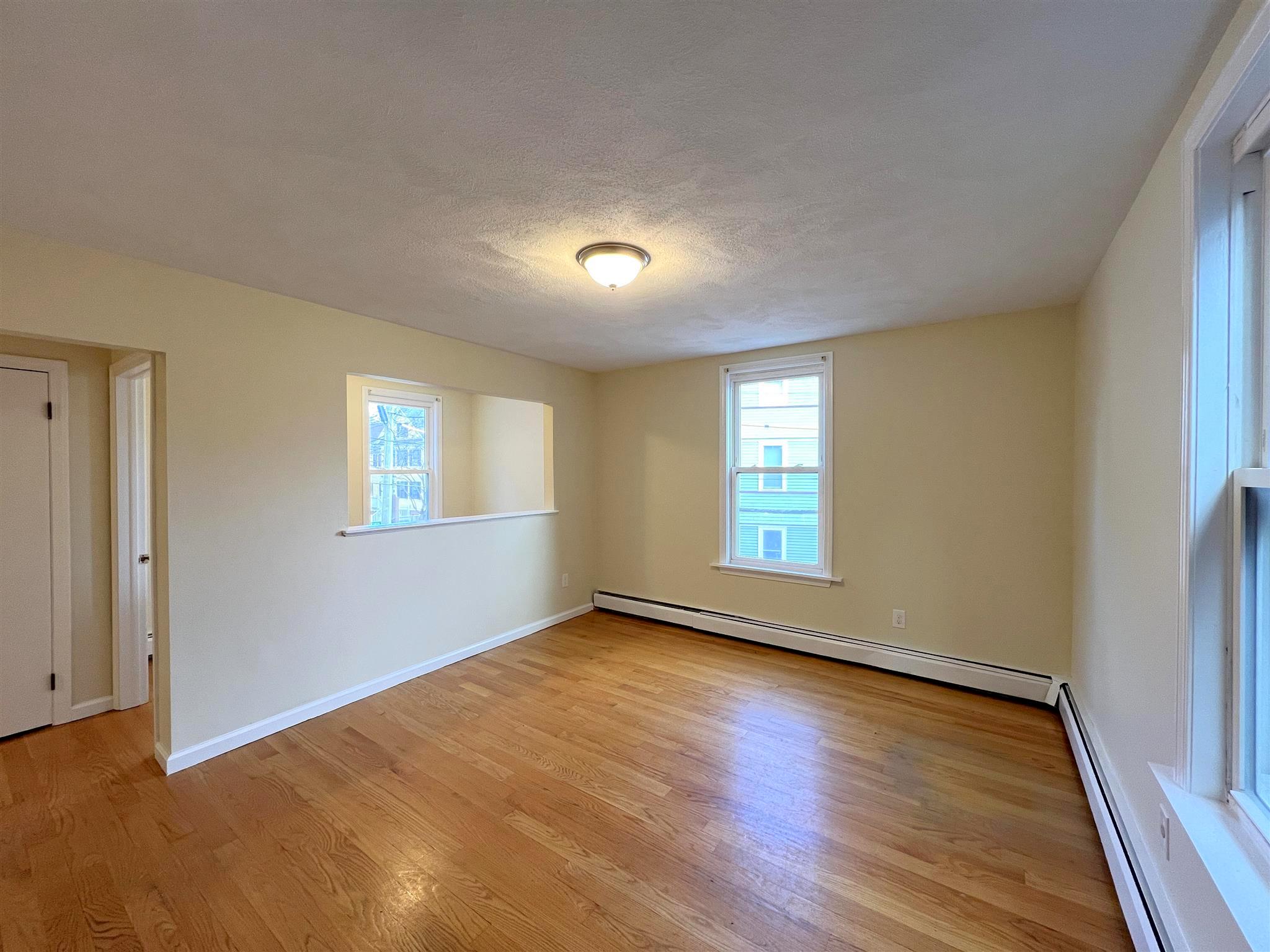 1.5 bed, 1 bath apartment for rent at 9 Banks St Unit 2, Riverside