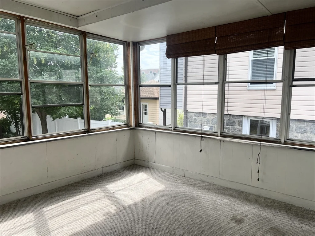 373 Winthrop St, Winthrop