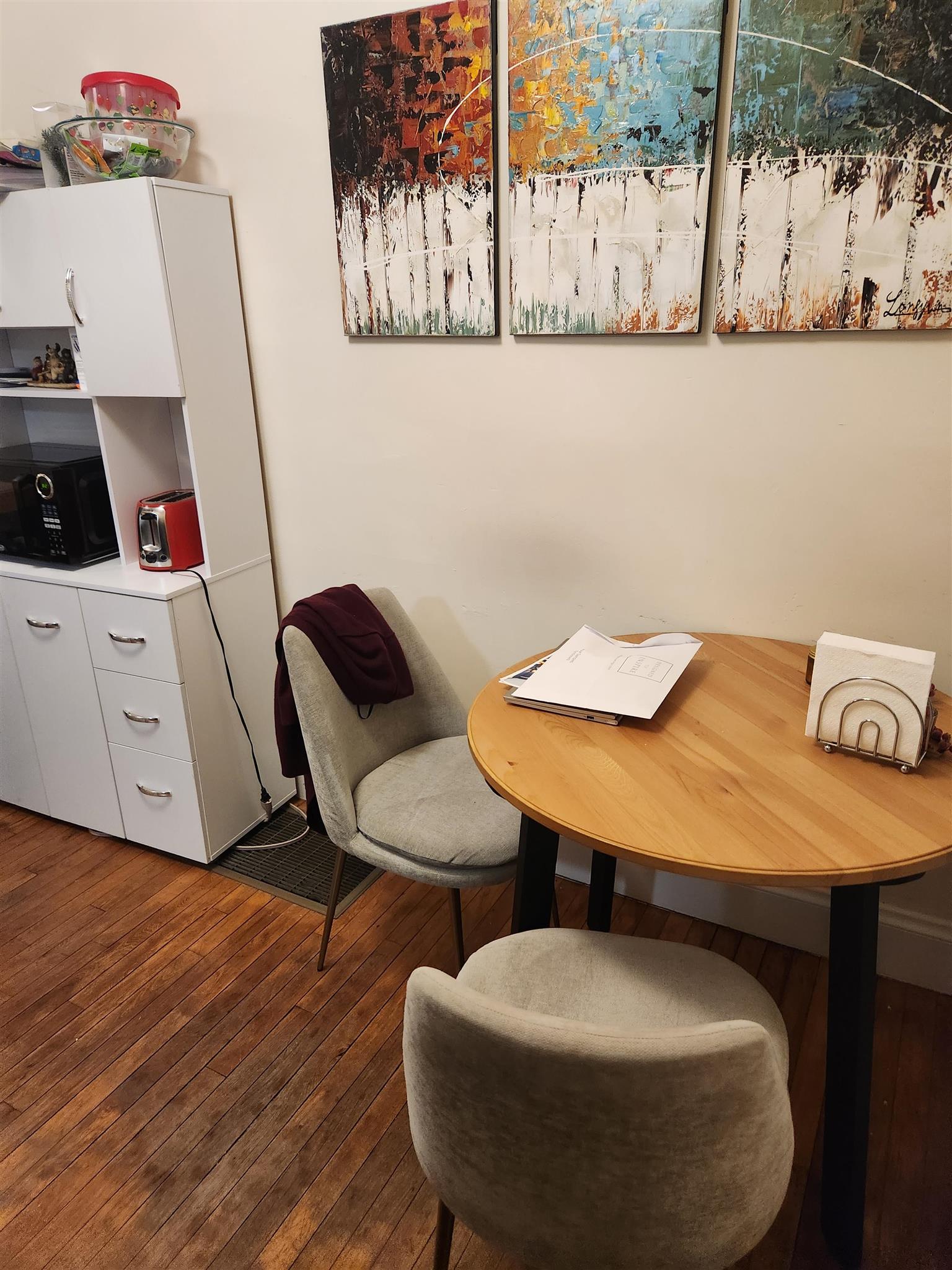 31 Corinthian Rd, Tufts