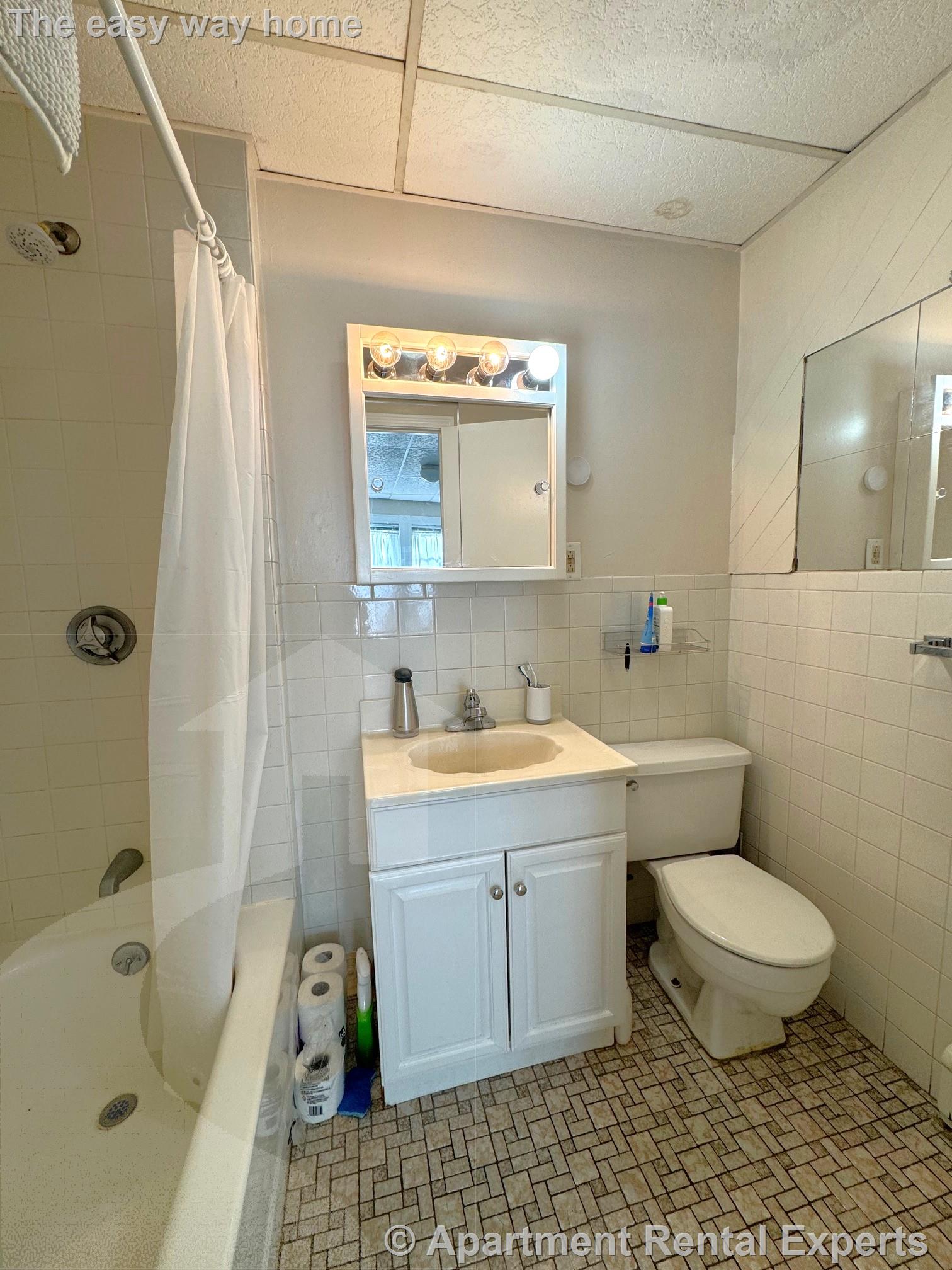 235 Columbia St, The Port