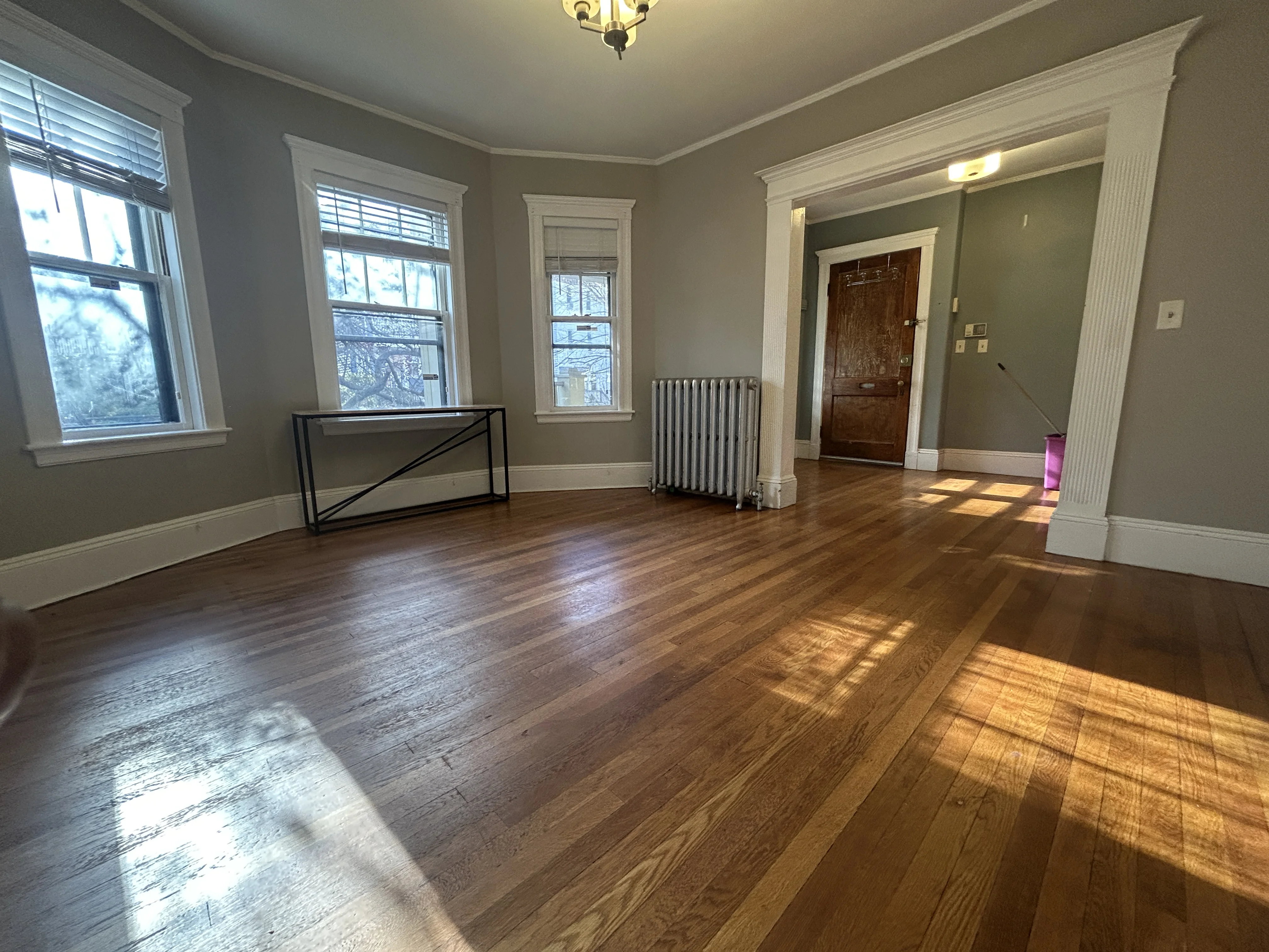 32 Iffley Rd, Jamaica Plain