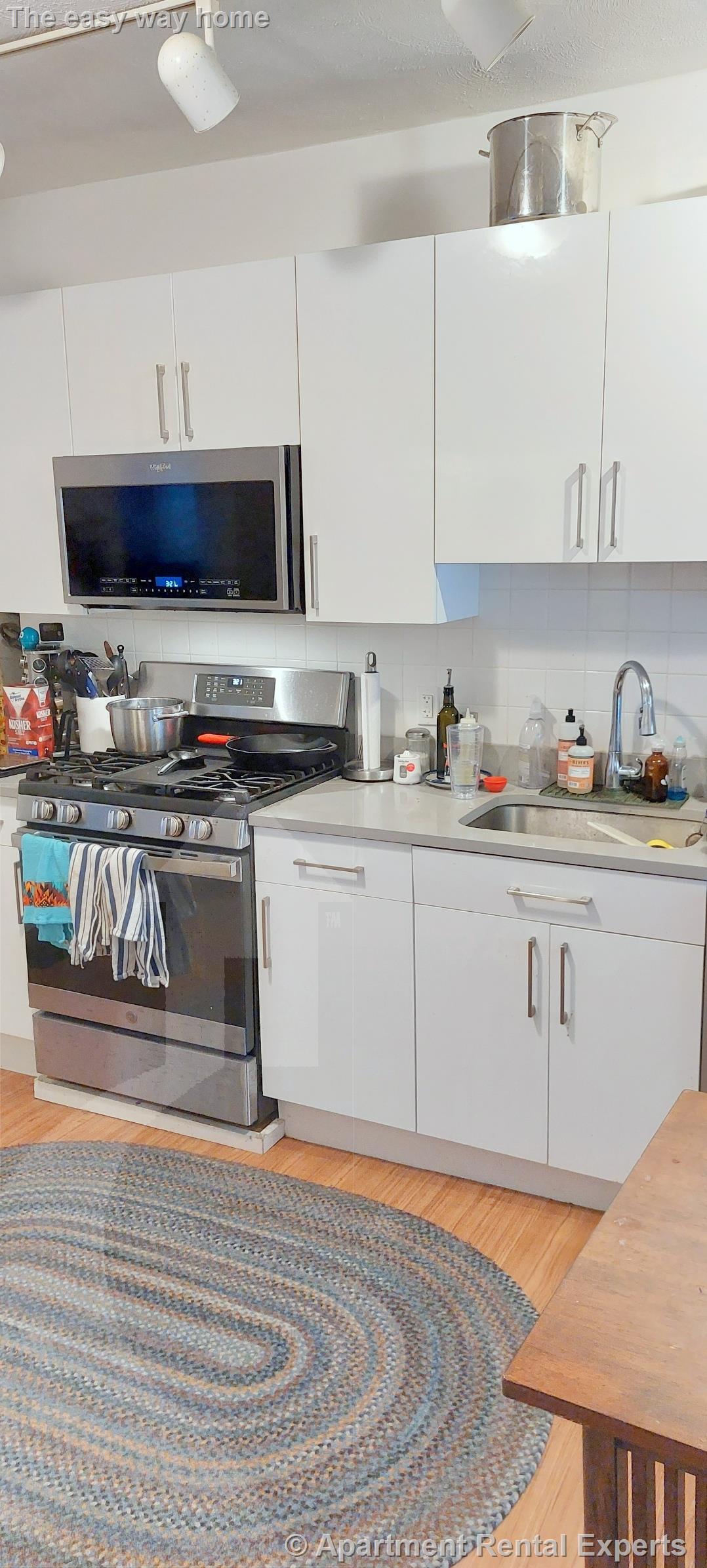 65 Willow Ave, Davis Square