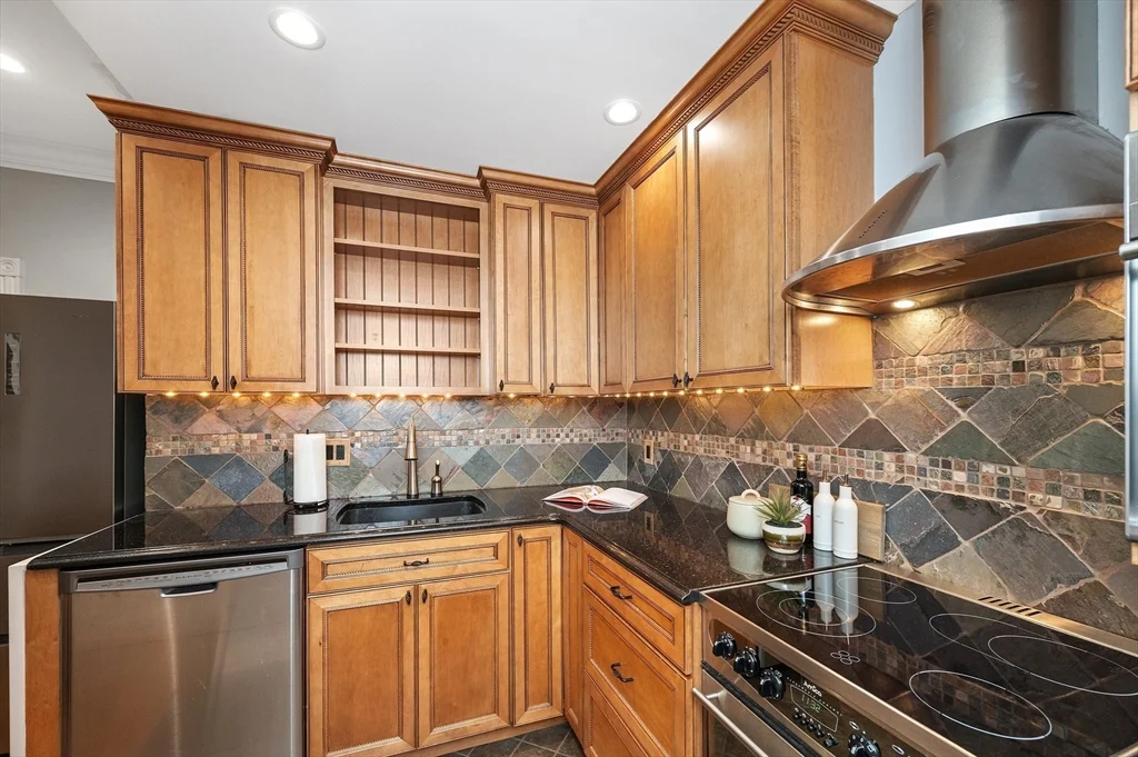 135 Commonwealth Ave, Back Bay