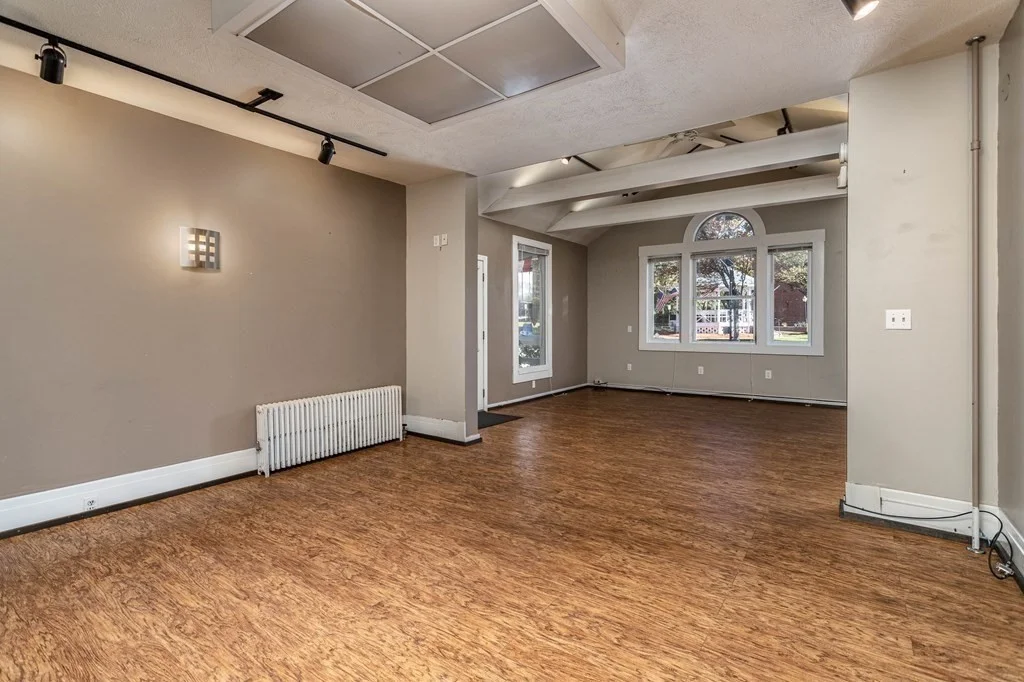 886 Main St, Fitchburg